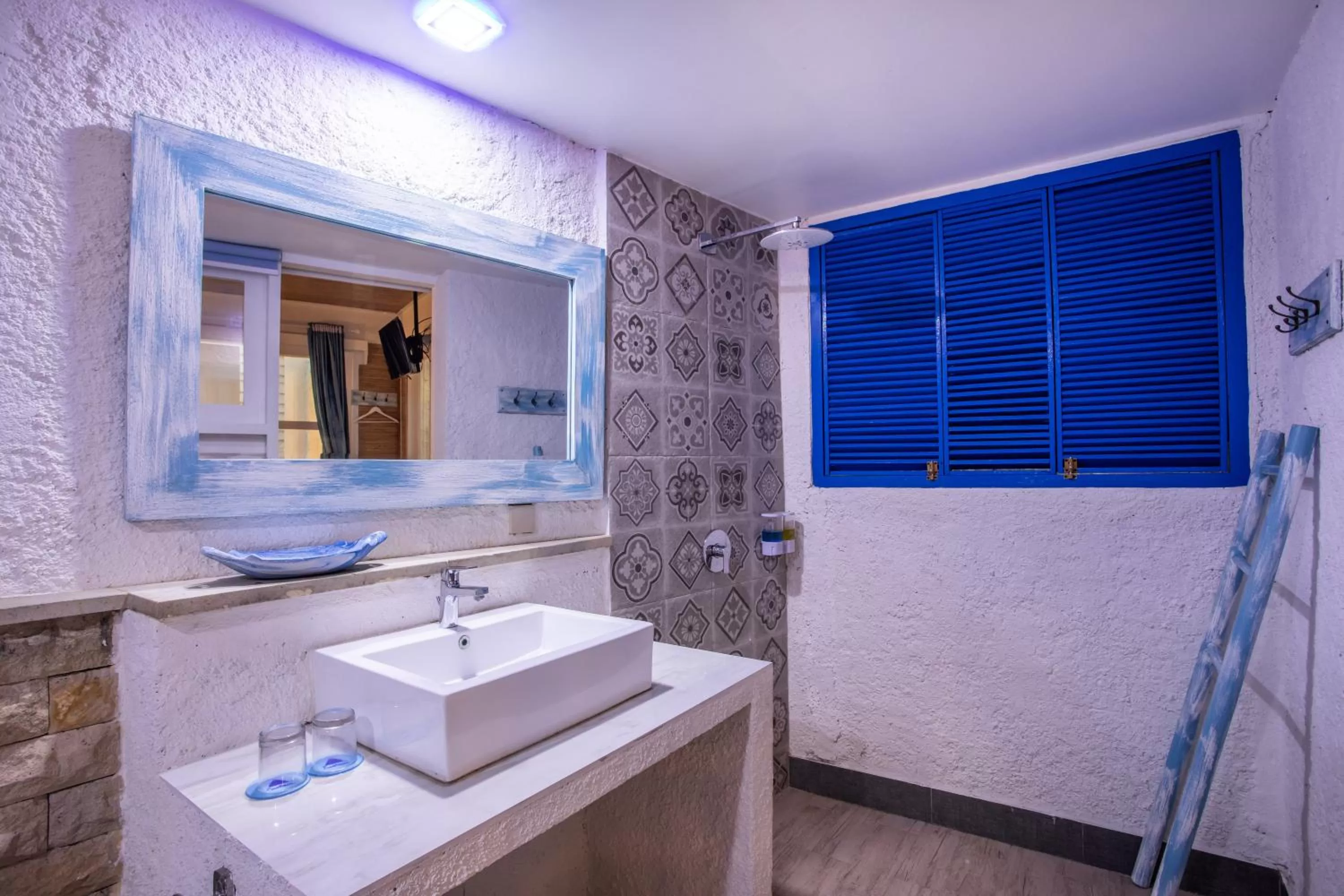 Bathroom in Santorini Beach Resort