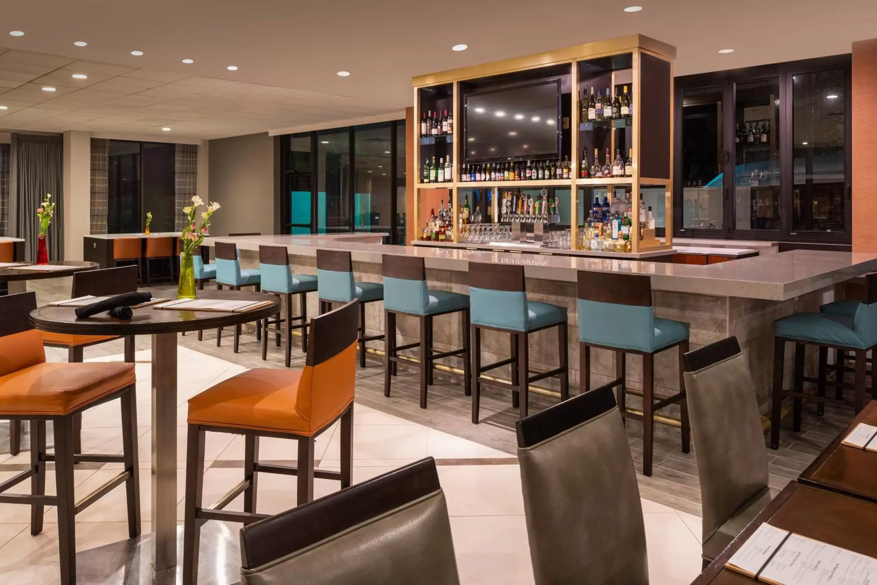 Restaurant/places to eat, Lounge/Bar in Sheraton Dallas Hotel by the Galleria