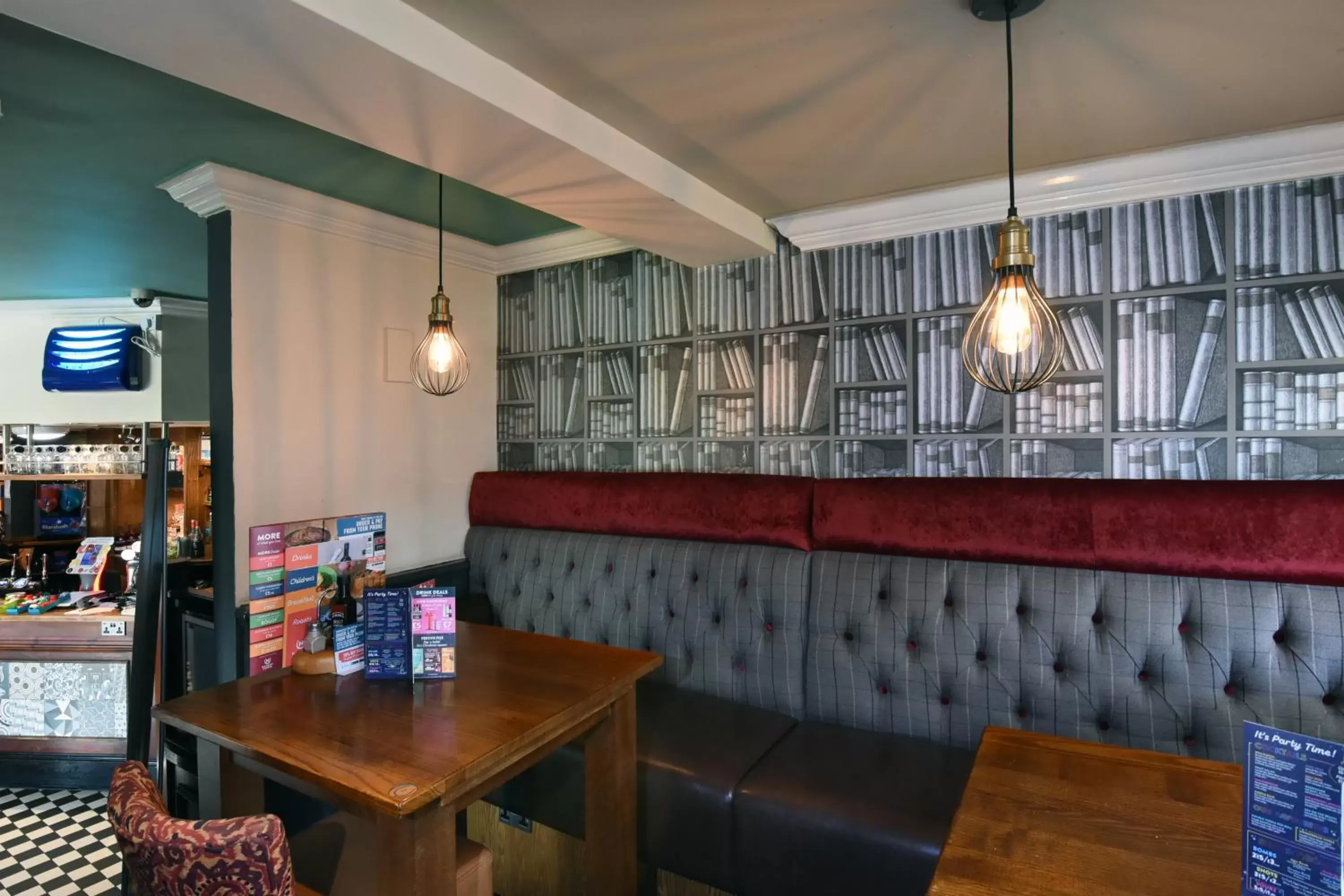 Lounge or bar, Lounge/Bar in Lea Gate by Greene King Inns