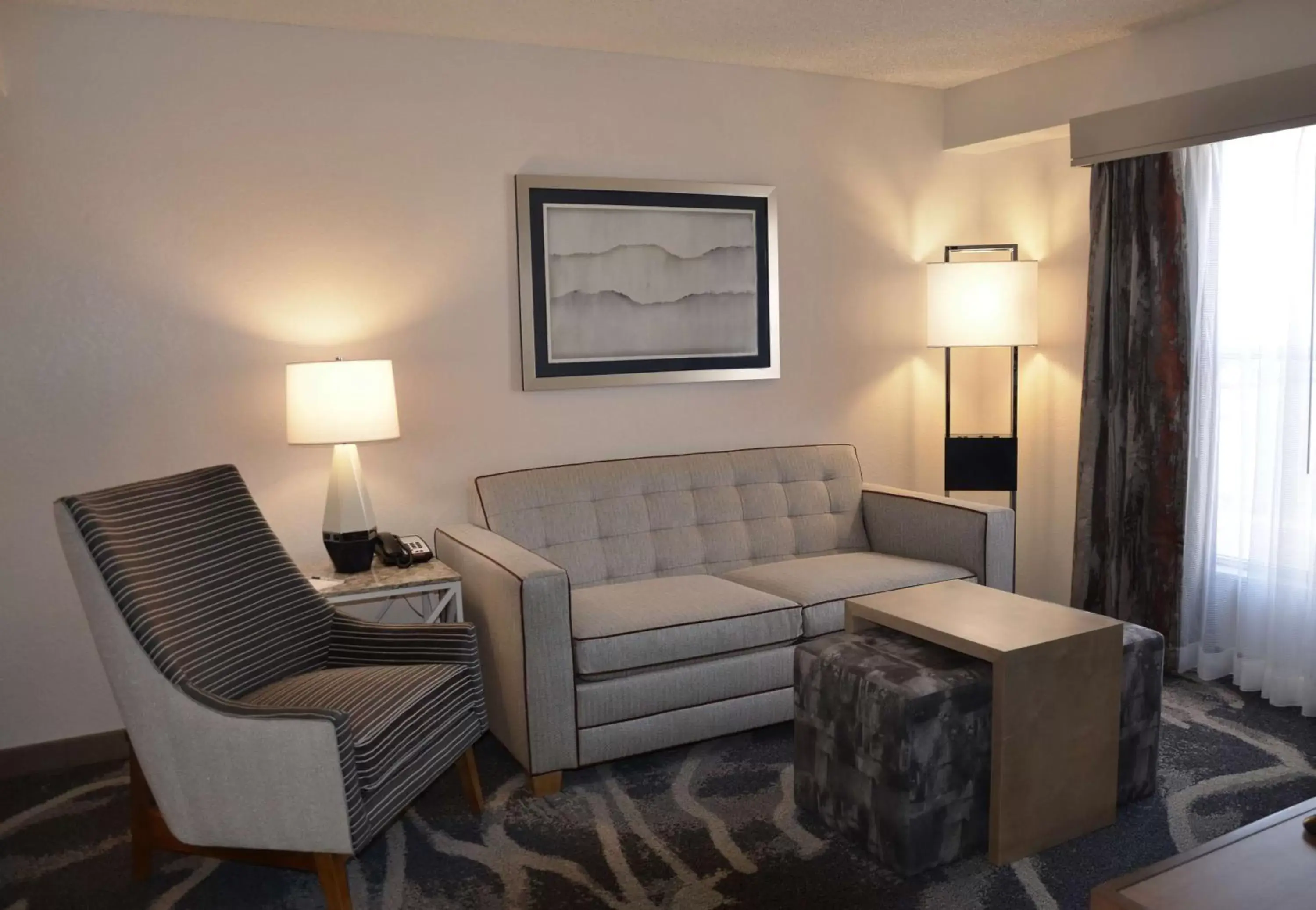 Living room, Seating Area in Homewood Suites by Hilton Phoenix-Biltmore