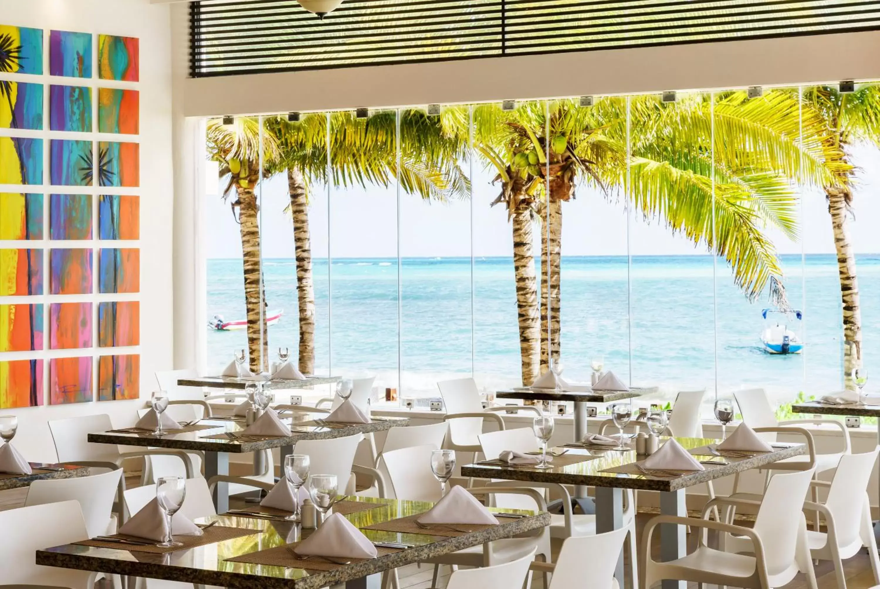 Buffet breakfast, Restaurant/Places to Eat in The Reef Coco Beach & Spa- Optional All Inclusive