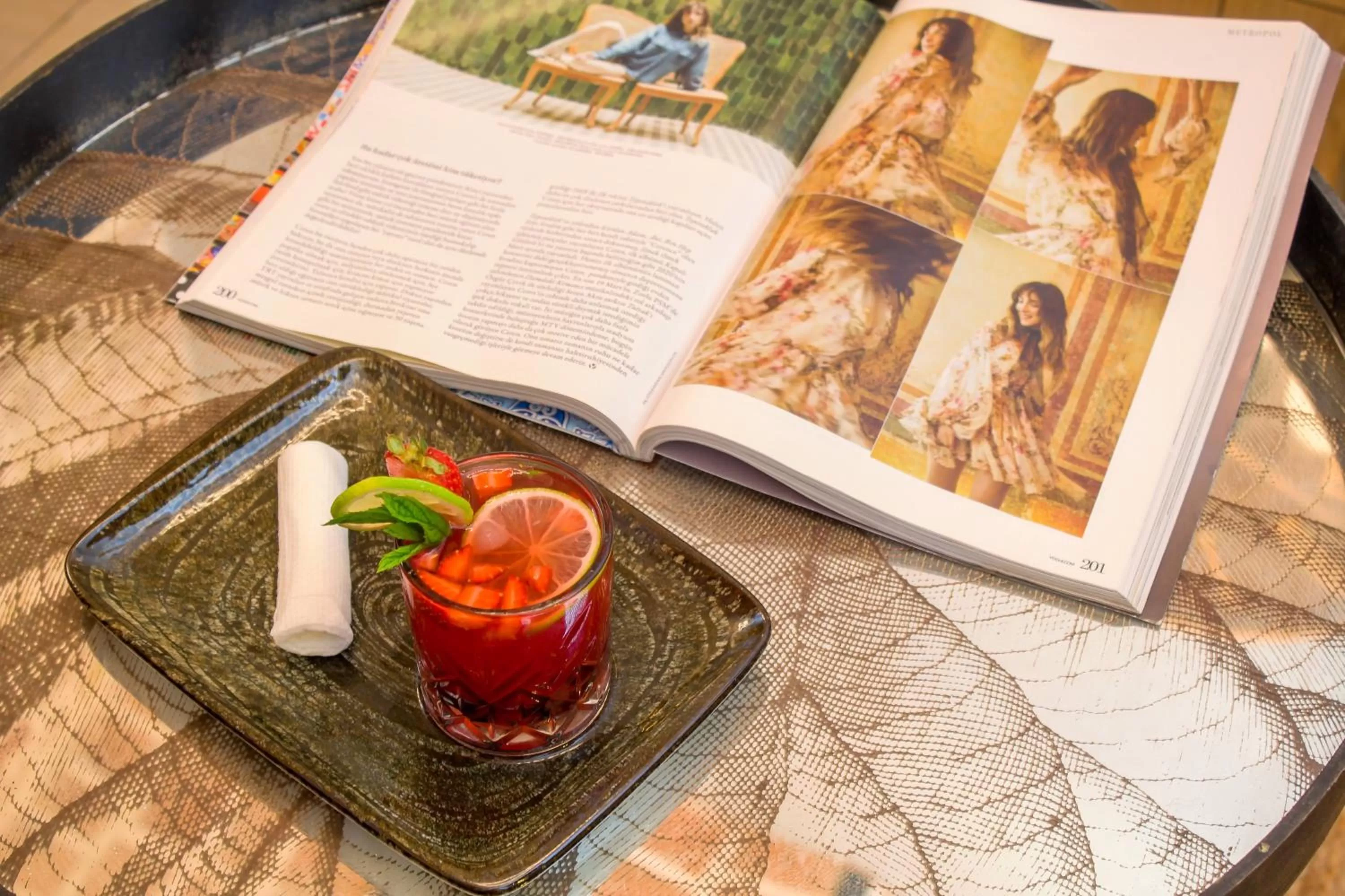 Drinks in The Soul Istanbul Hotel