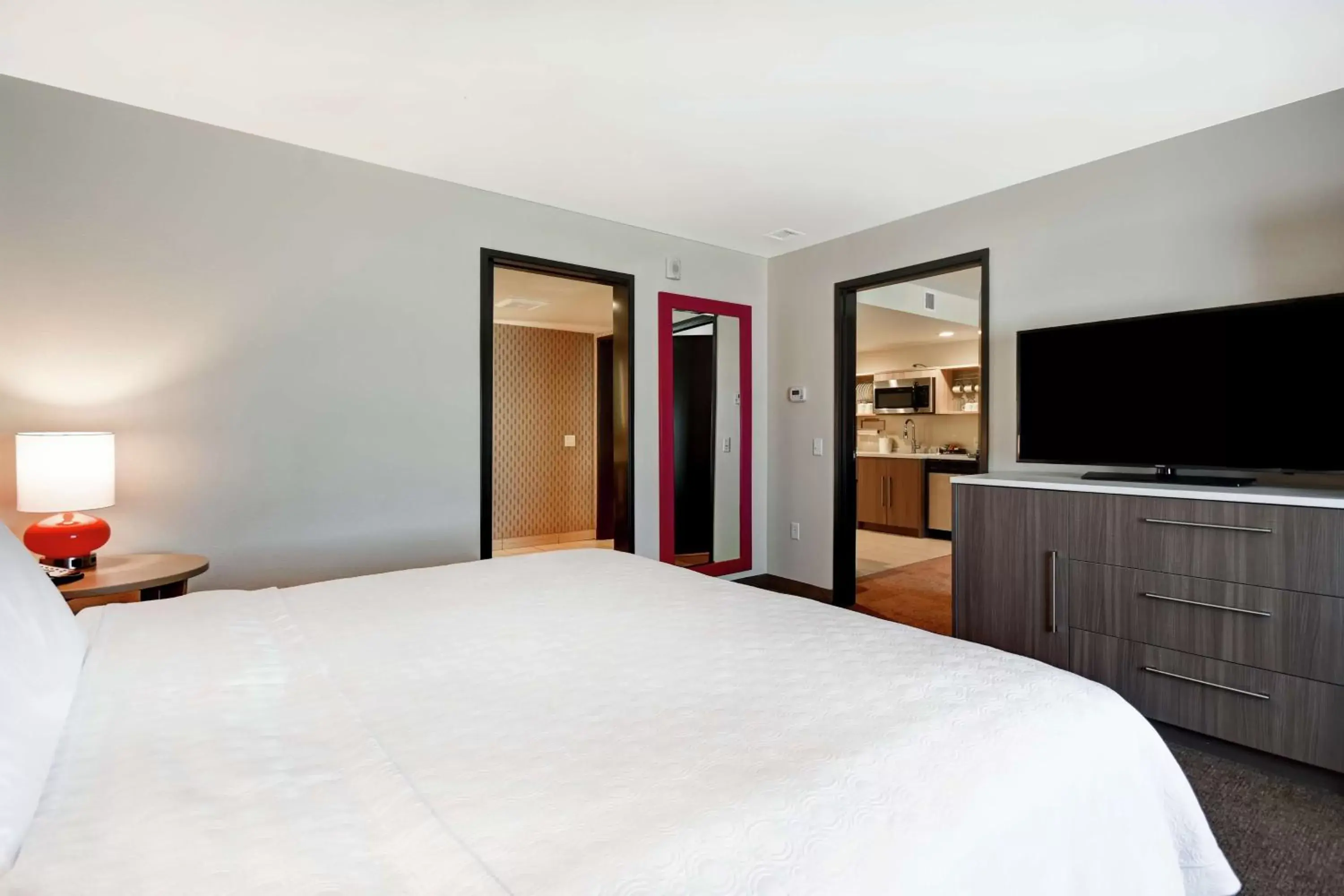 Bedroom, Bed in Home2 Suites by Hilton Victorville