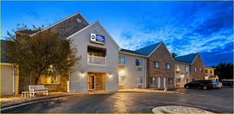 Property building in Best Western Dodgeville Inn & Suites Property building in Best Western Dodgeville Inn & Suites