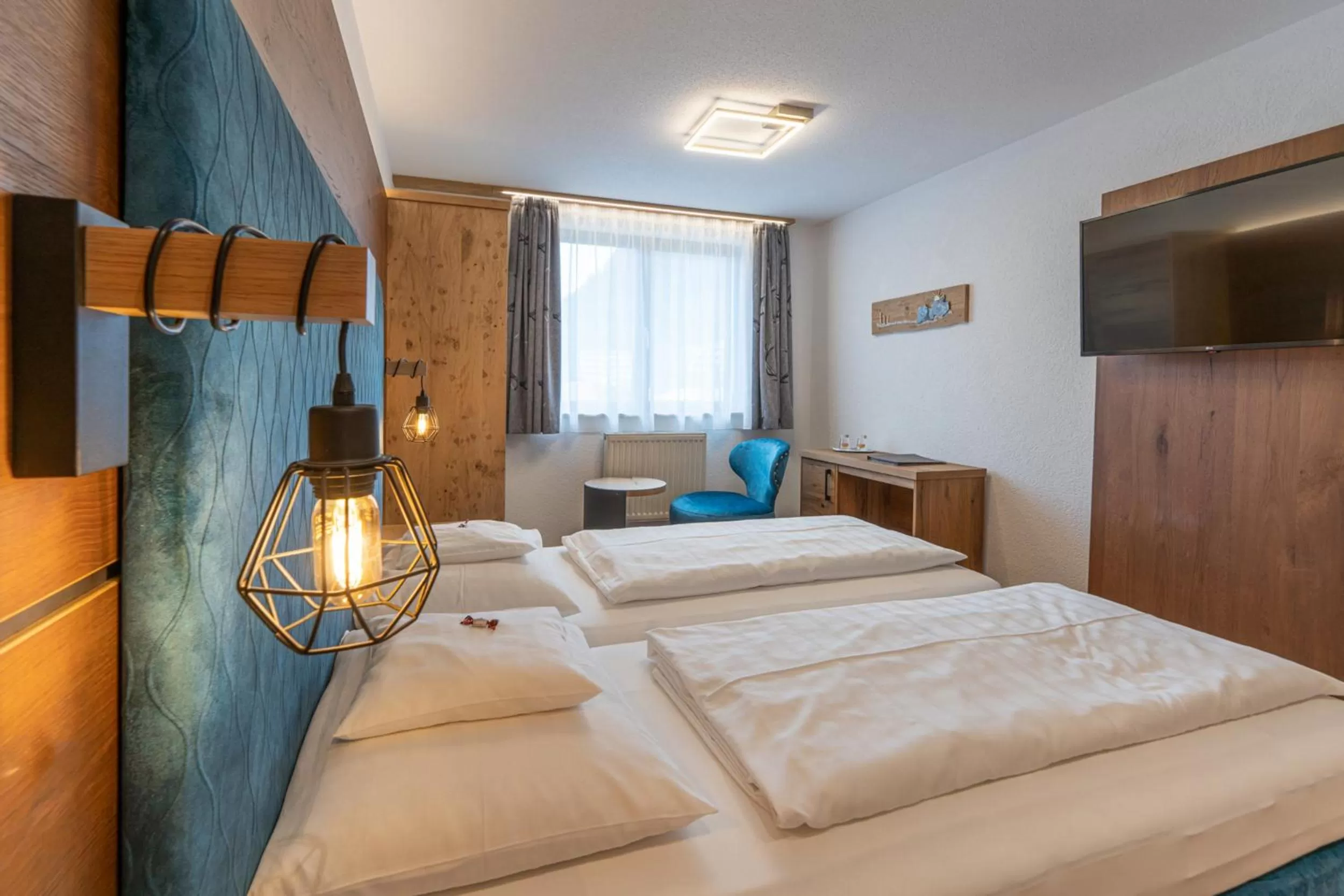 Bedroom, Bed in Hotel Seefelderhof