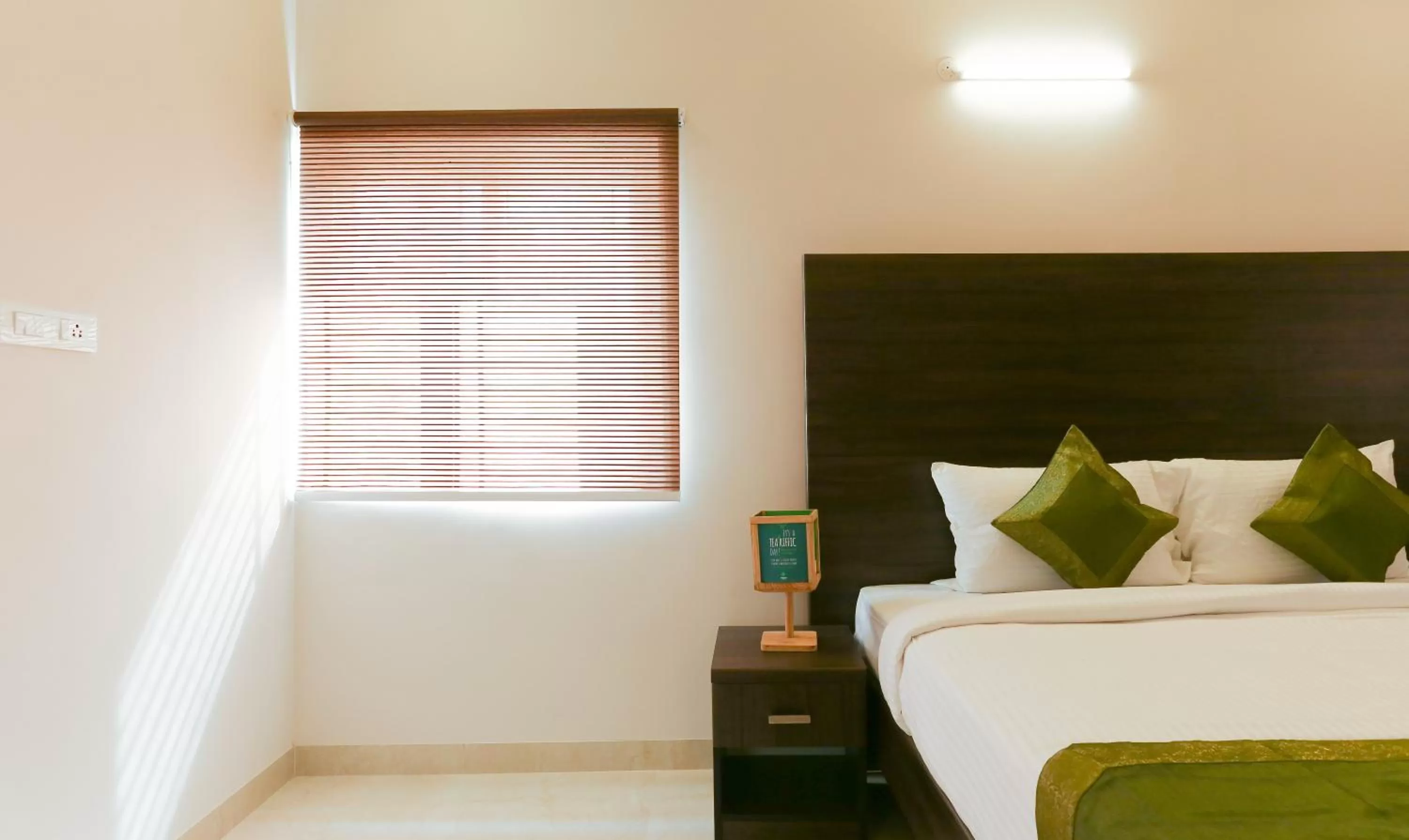 Bedroom, Bed in Treebo Hi Line Apartments Kalapatti