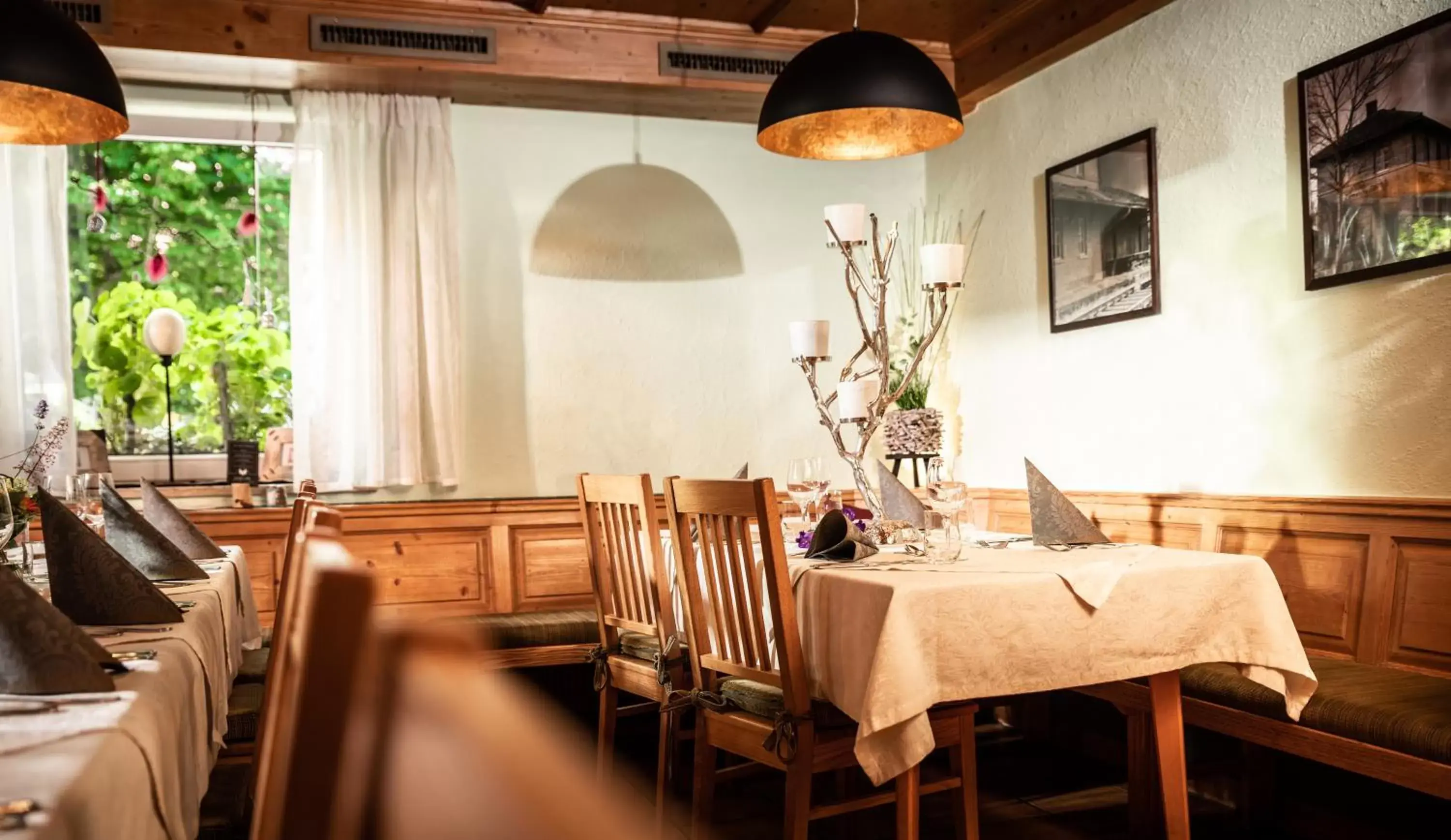 Restaurant/Places to Eat in Gasthof Adler