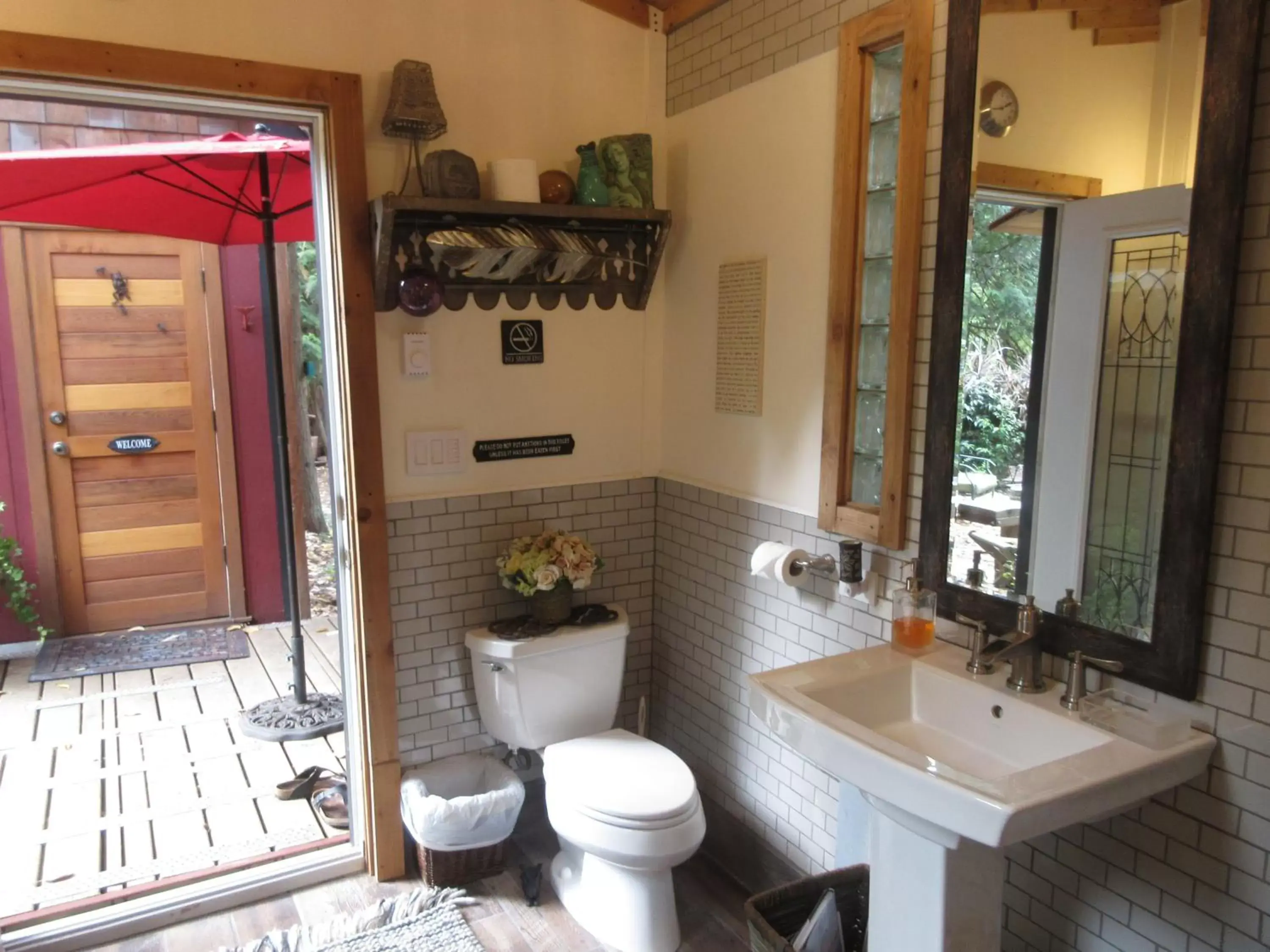 Bathroom in Magnolia Petal