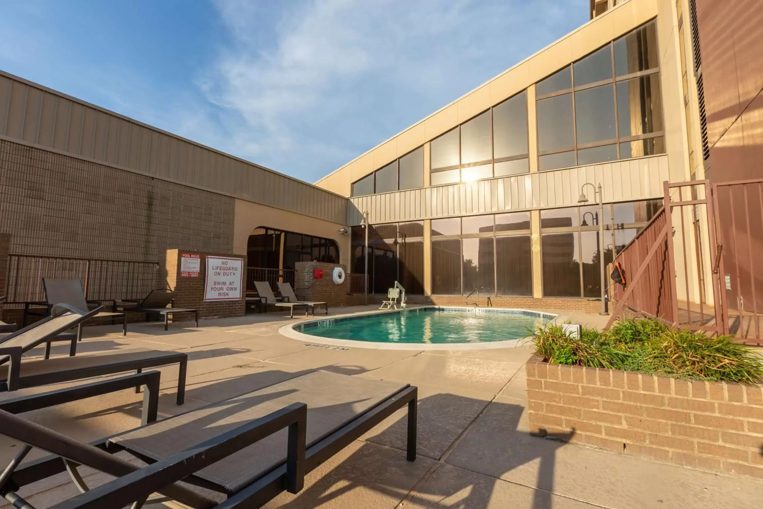 Pool view, Property Building in DoubleTree by Hilton Dallas/Richardson