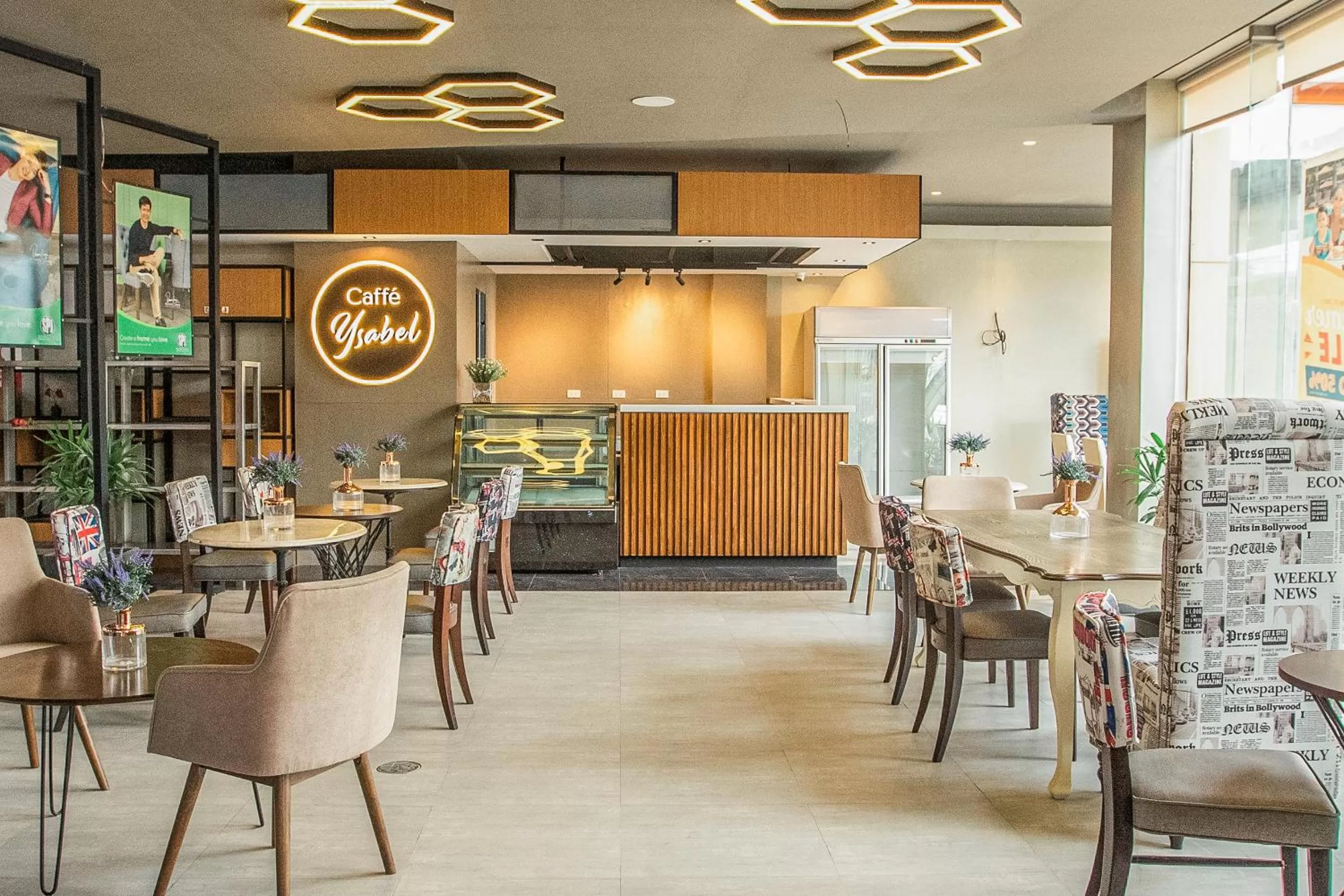 Restaurant/places to eat in Solano Hotel