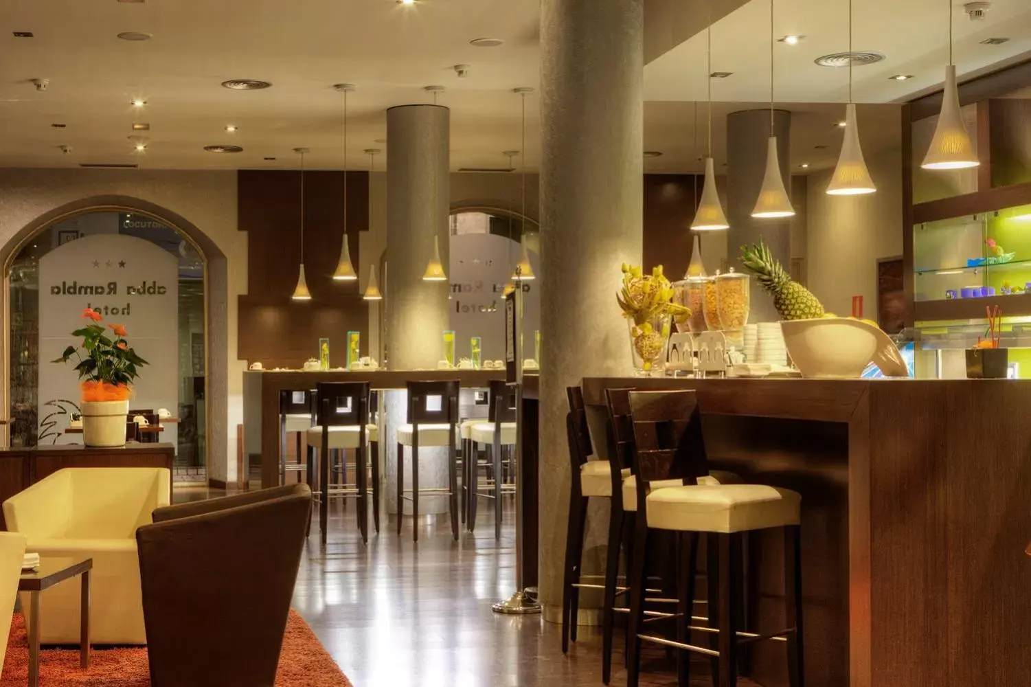 Lounge or bar, Restaurant/Places to Eat in Abba Rambla Hotel