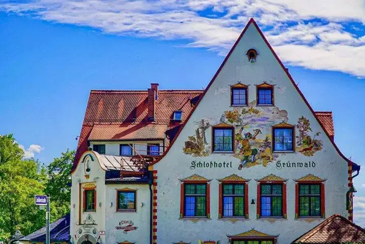 Property Building in Schlosshotel Grünwald