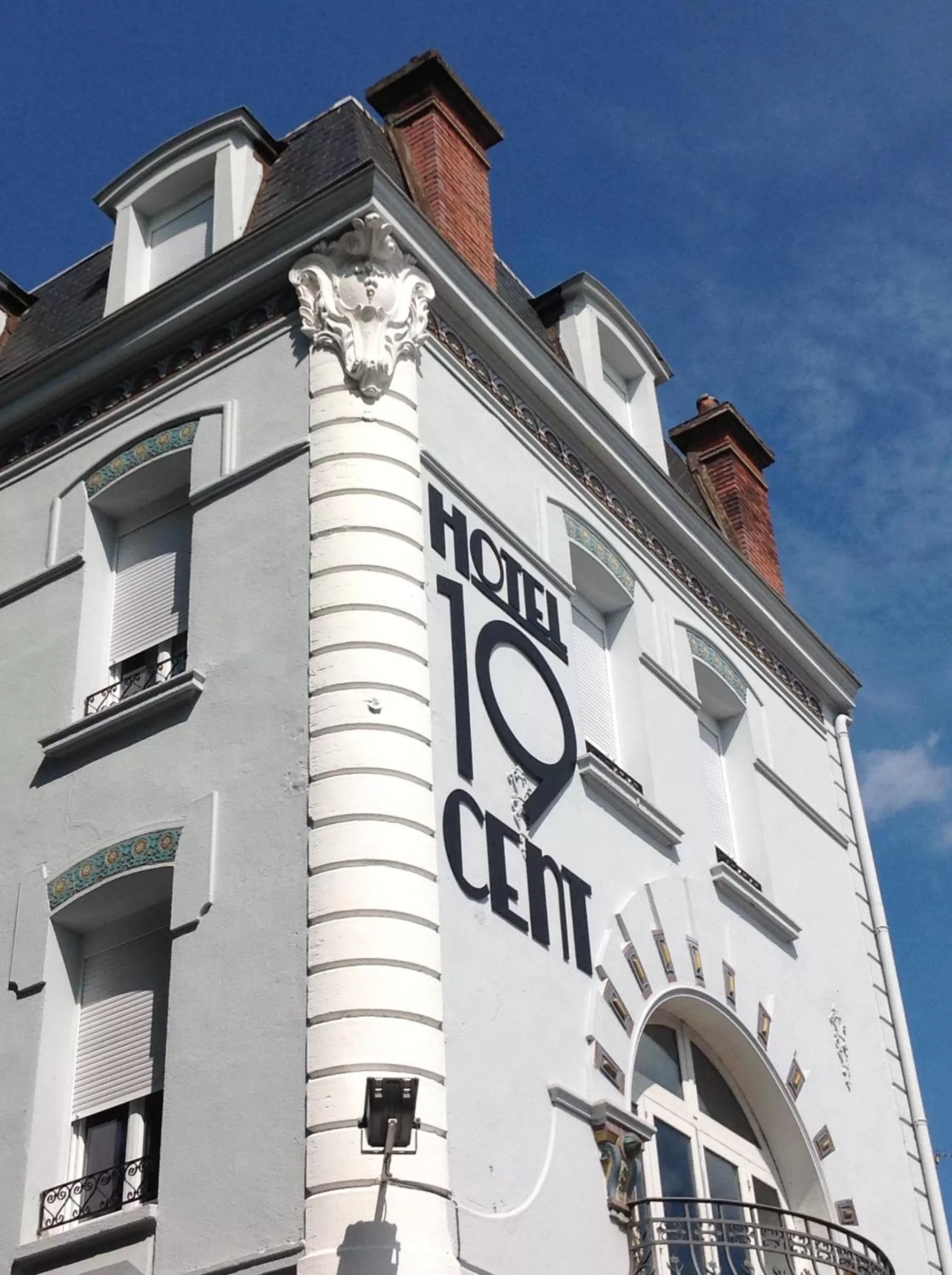 Property building in Hôtel 19'Cent