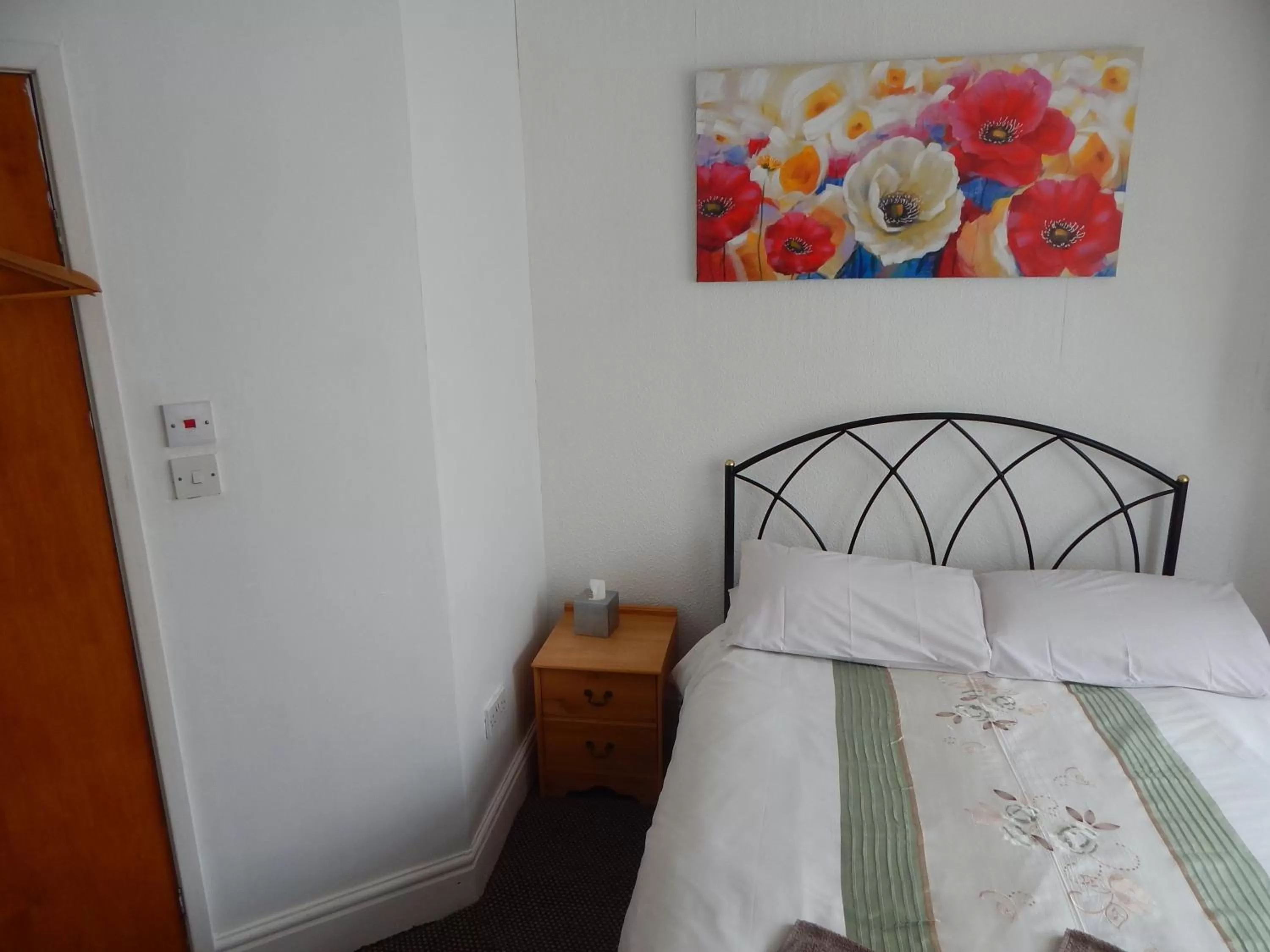 Bed in Llanryan Guest House