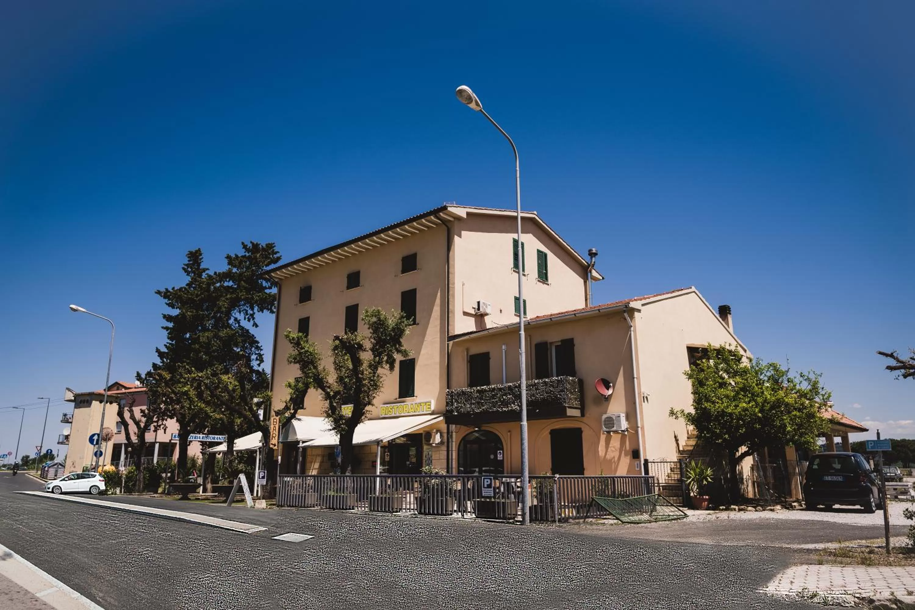 Property building in Hotel The Flash - Venturina Terme
