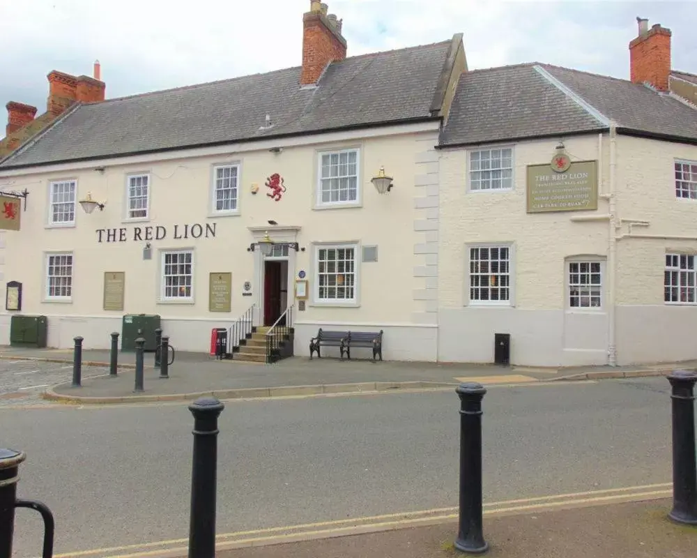 Property Building in Red Lion Coaching Inn