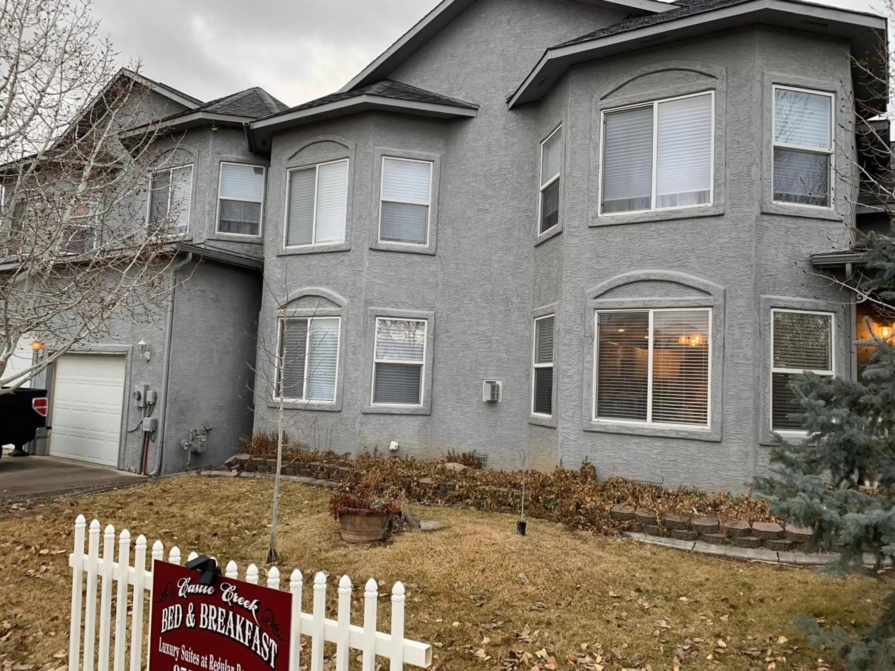 Property Building in Castle Creek Manor