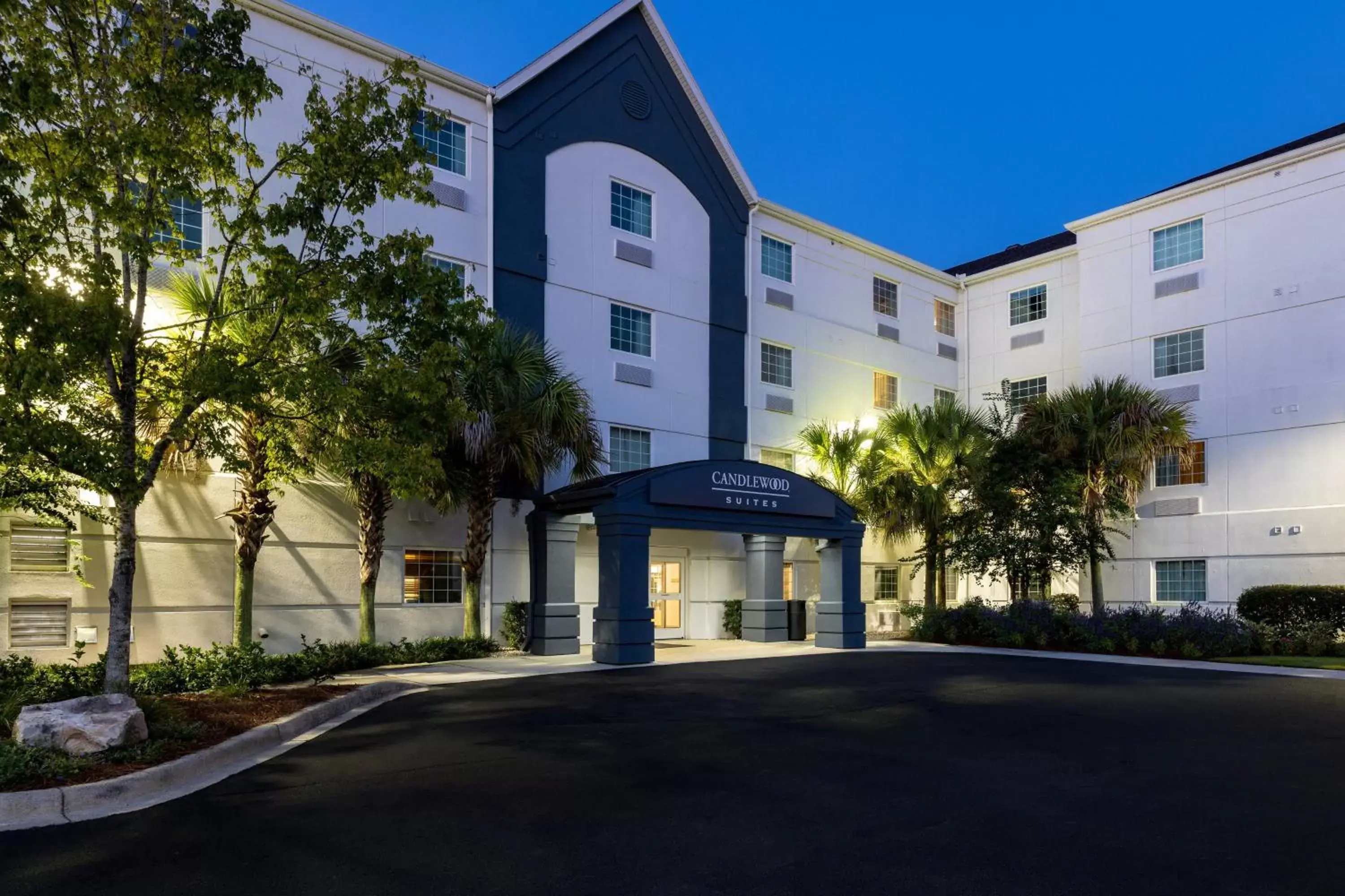 Property Building in Candlewood Suites - Bluffton-Hilton Head, an IHG Hotel