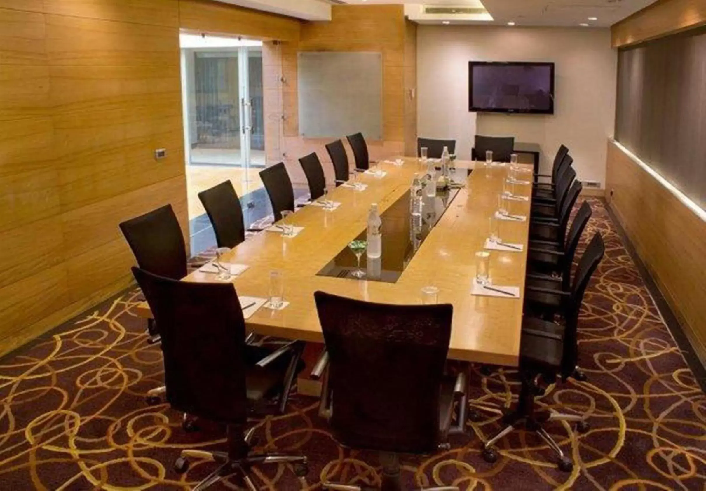 Business facilities in Radisson Blu Marina Hotel Connaught Place