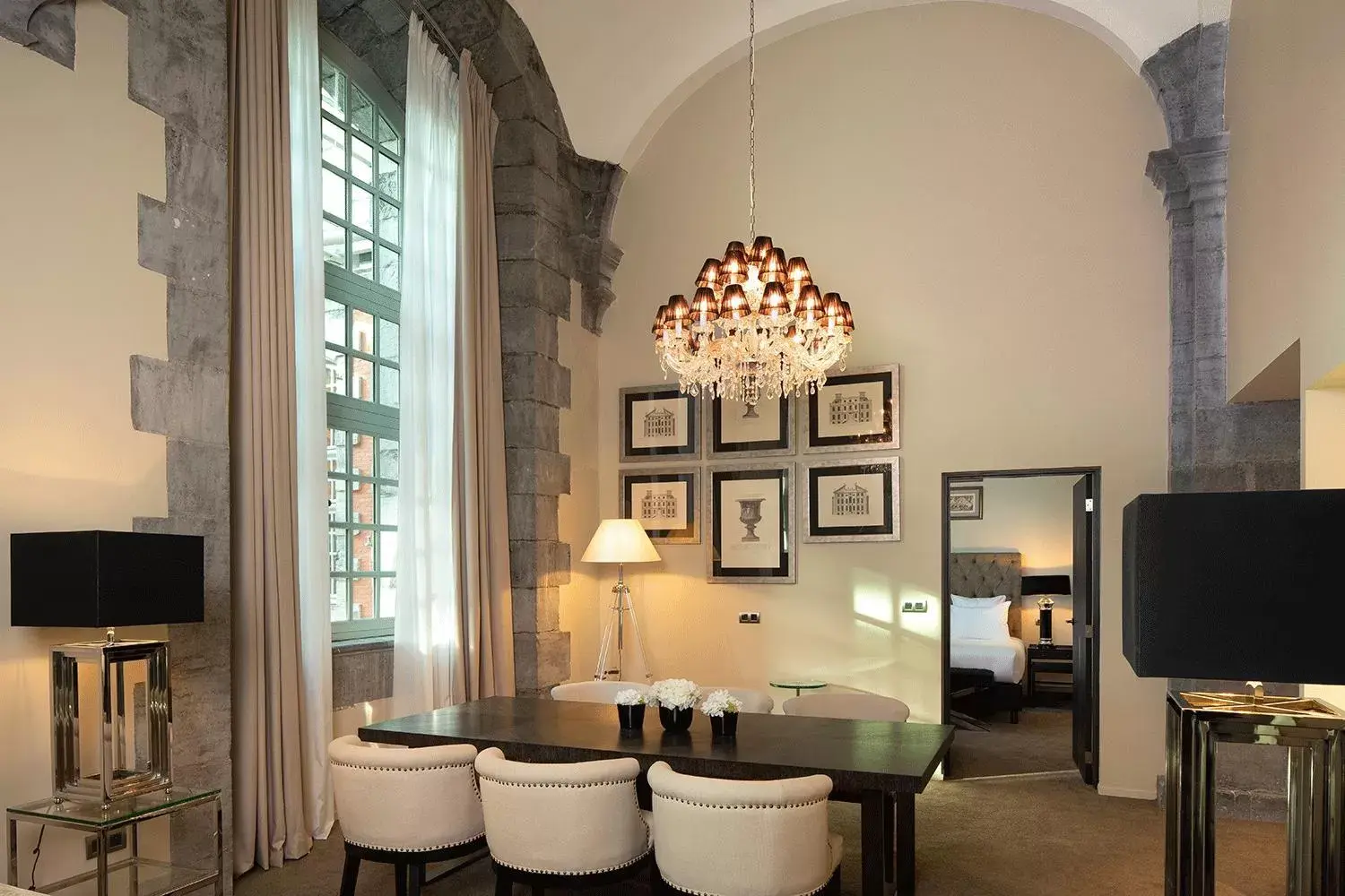 Dining area, Seating Area in Royal Hainaut Spa & Resort Hotel