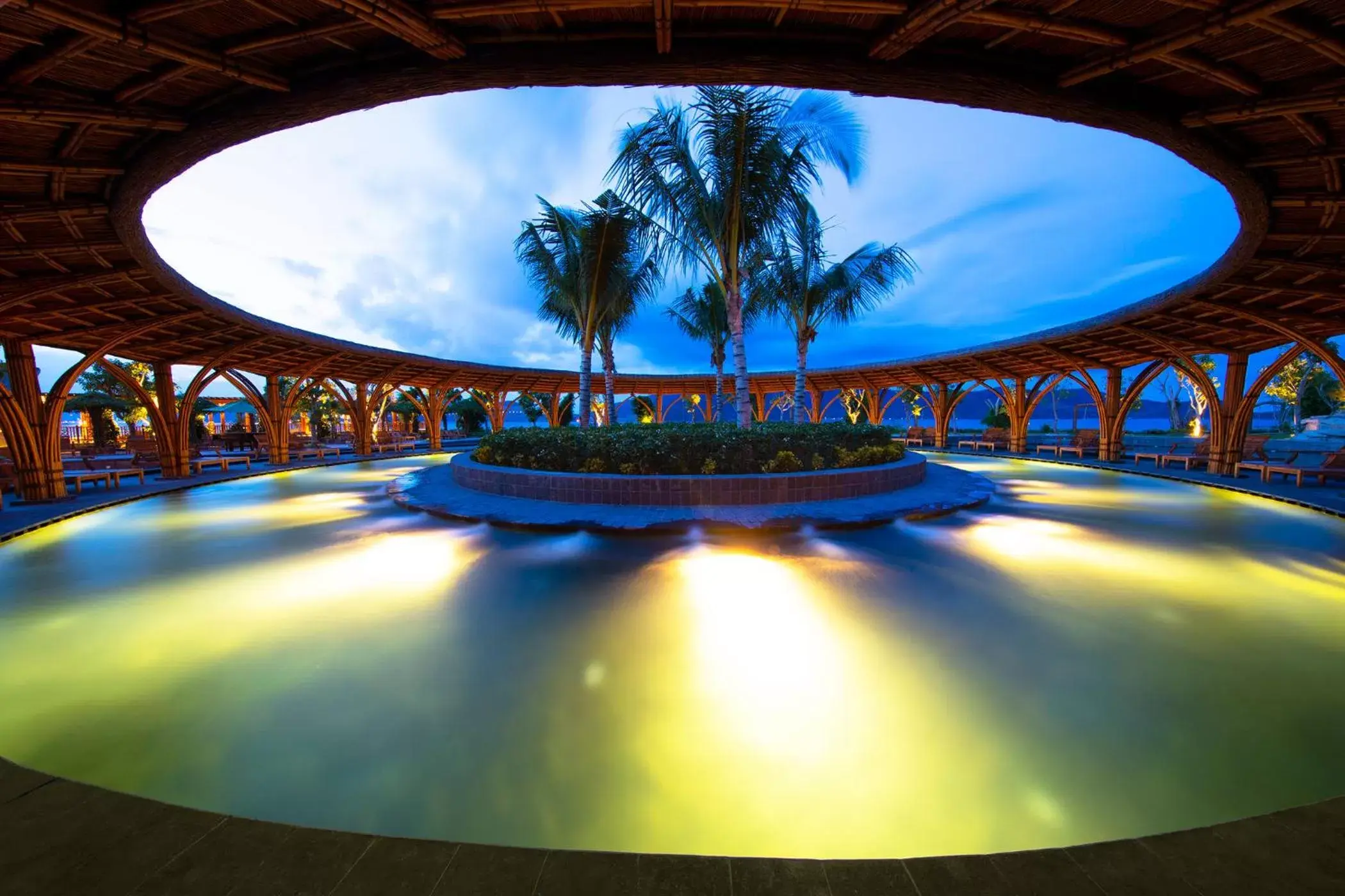 Swimming Pool in Hon Tam Resort
