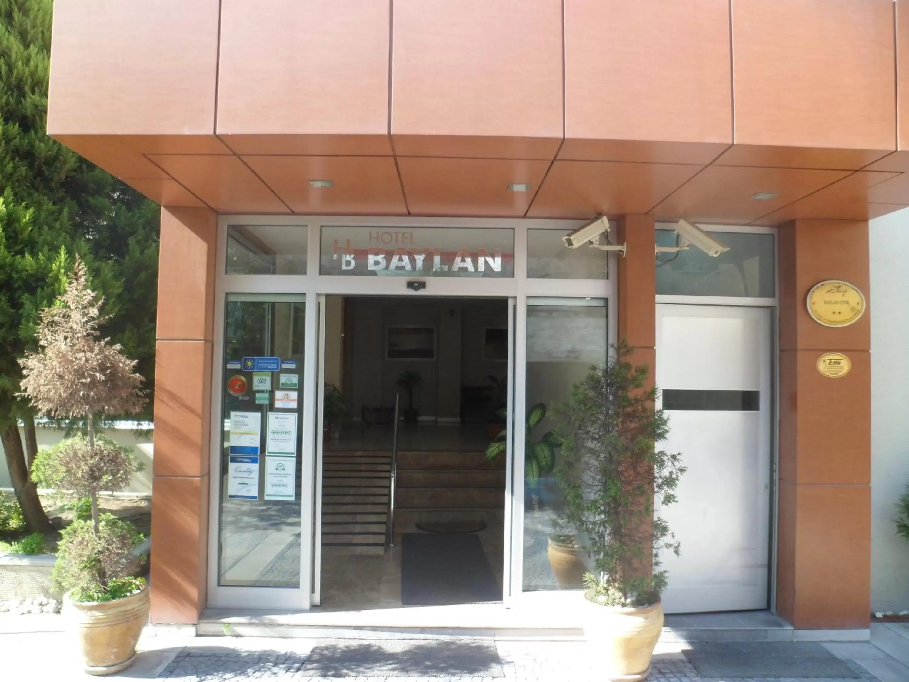 Facade/entrance in Hotel Baylan Basmane