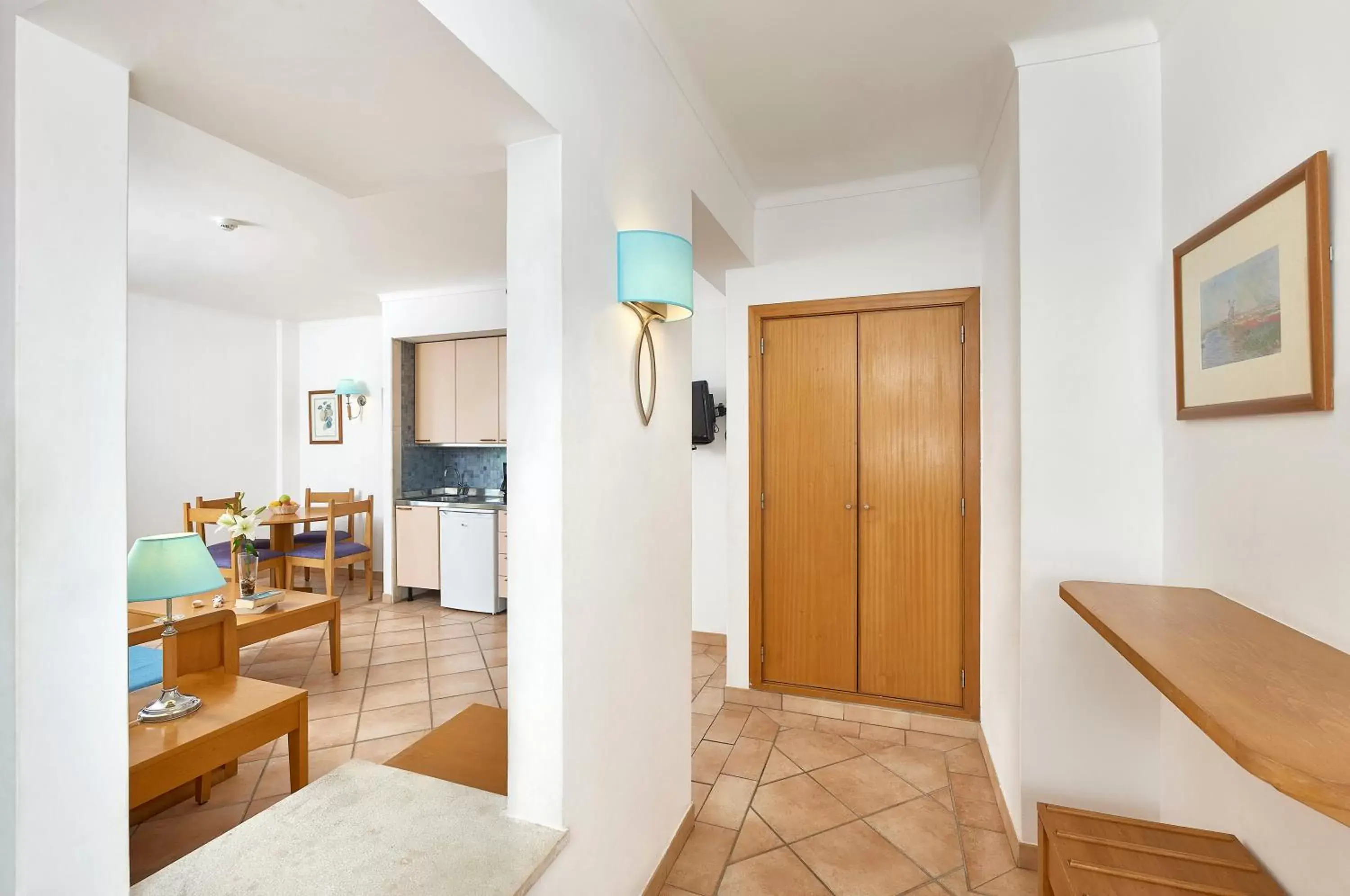 Dining Area in Oceanus Aparthotel