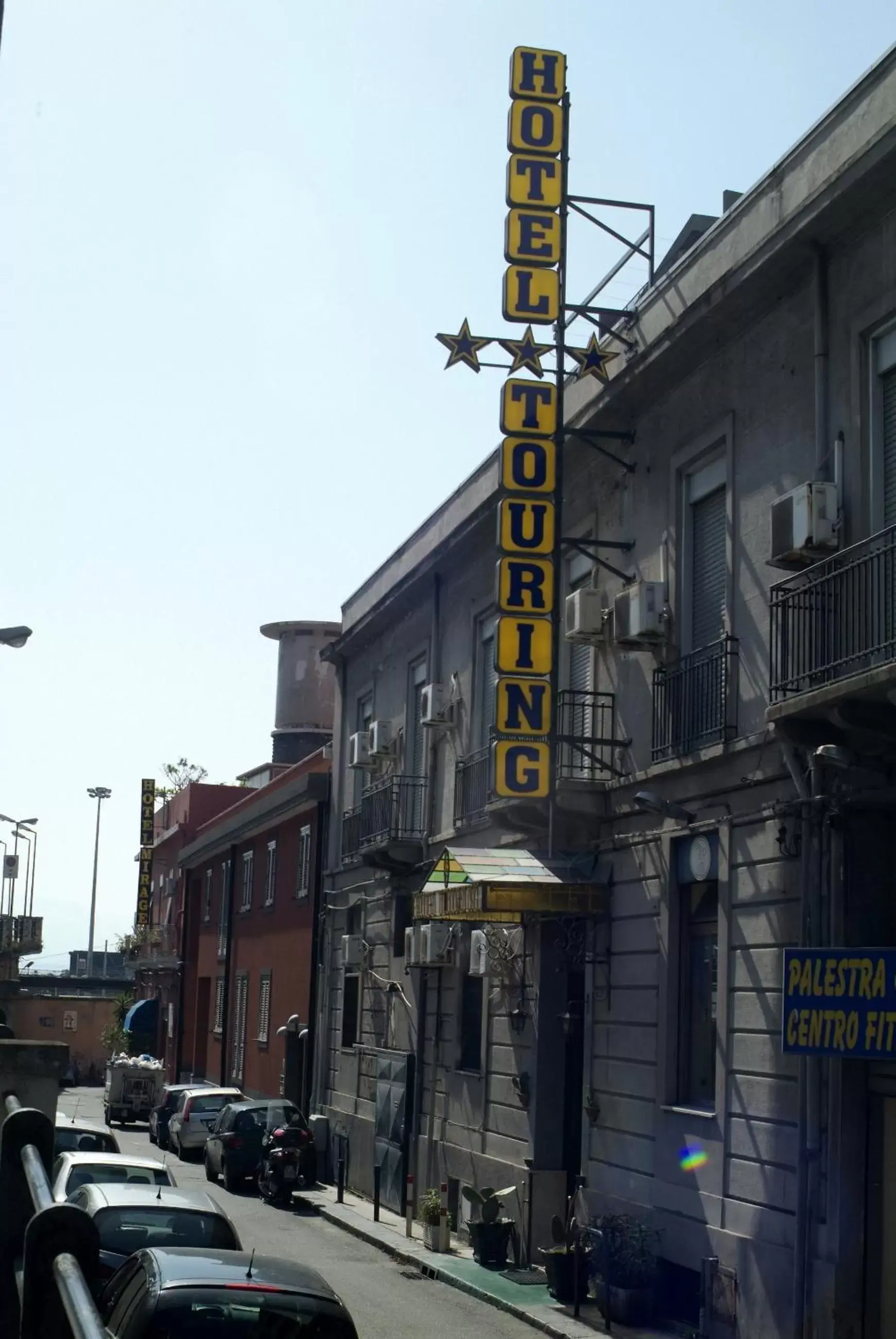 Facade/entrance, Property Building in Hotel Touring