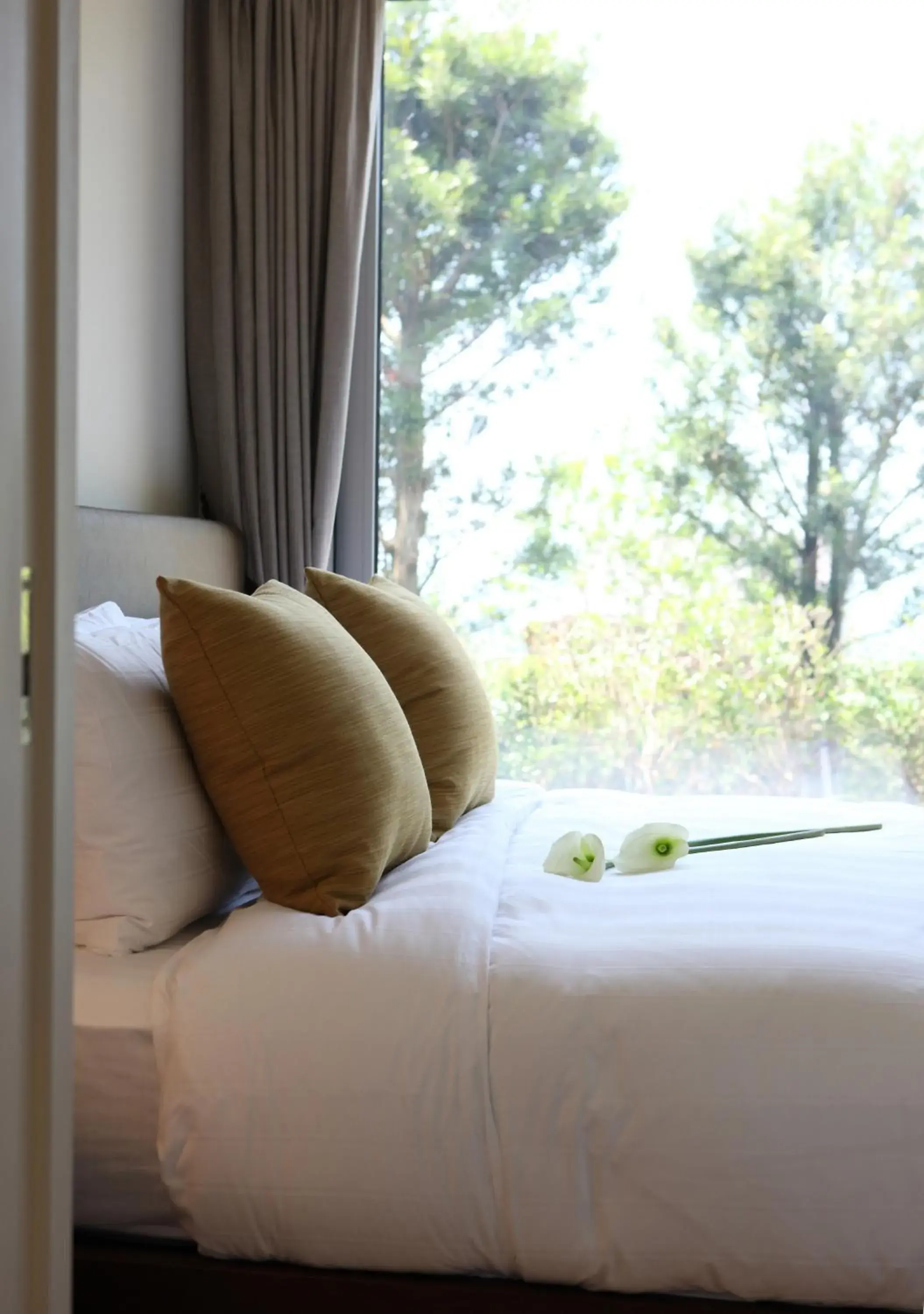 Bedroom, Bed in Lotte Resort Jeju Artvillas