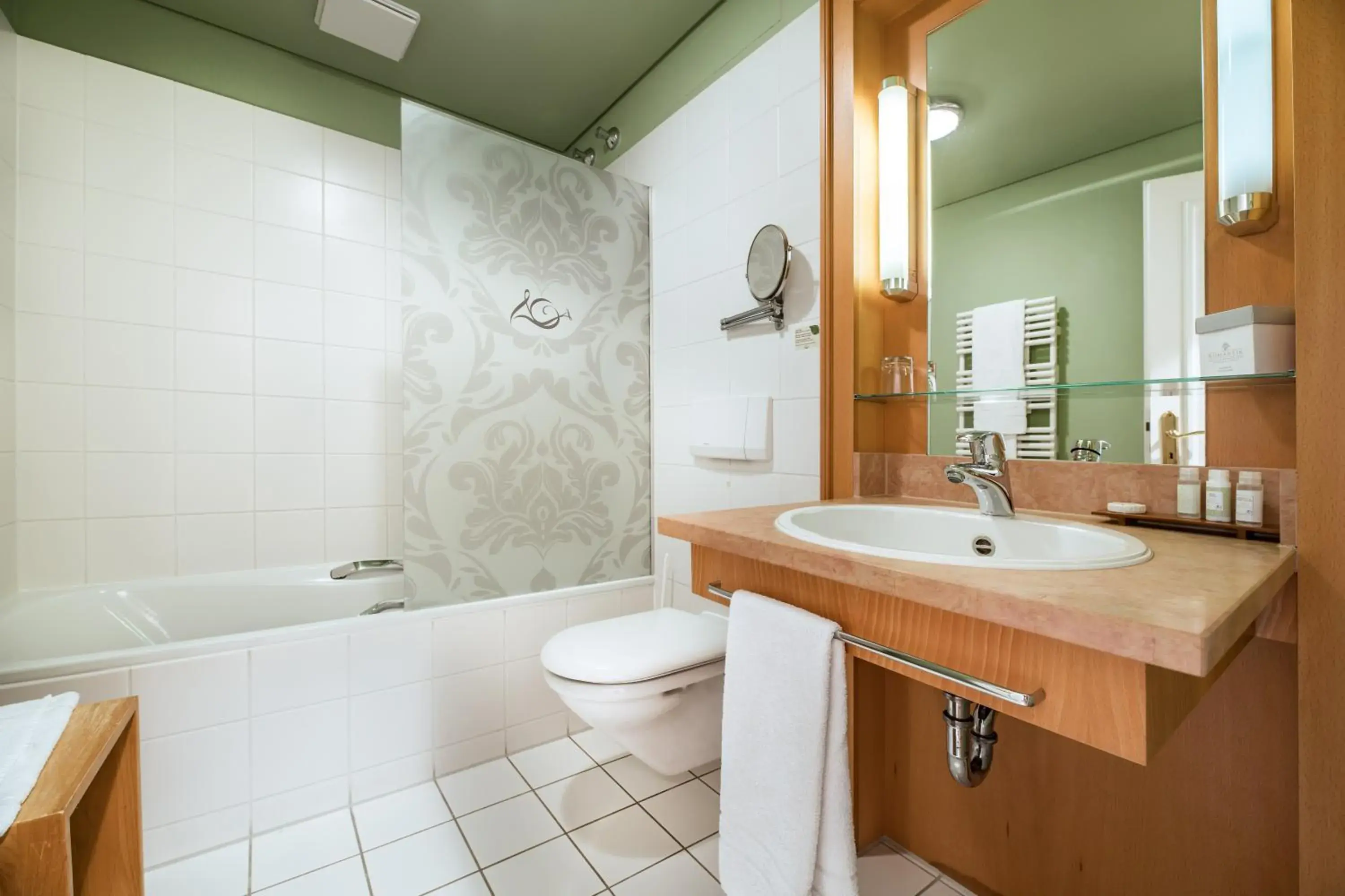 Bathroom in Romantik Hotel Kleber Post