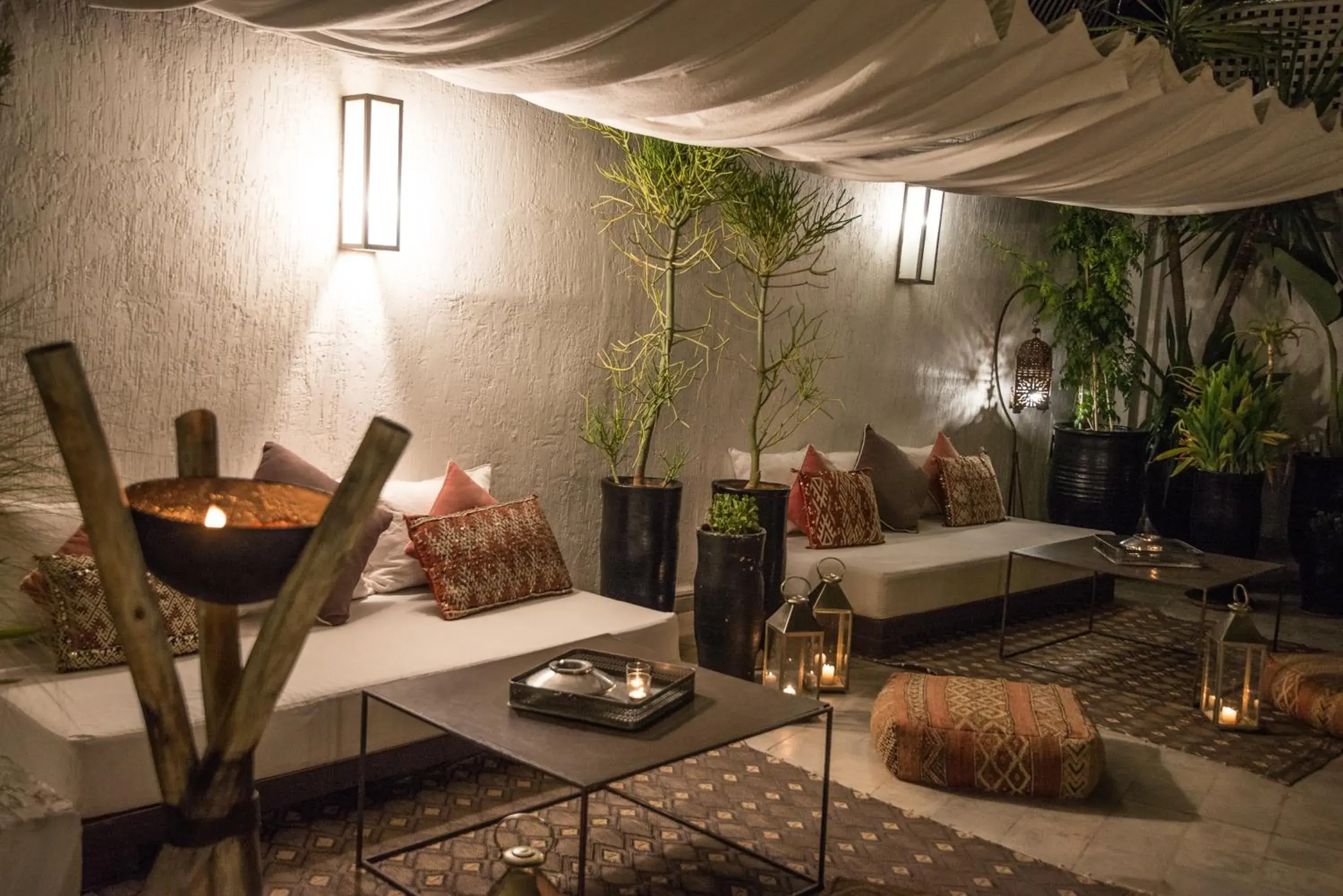 Balcony/Terrace, Lounge/Bar in Riad Villa Weng & Spa