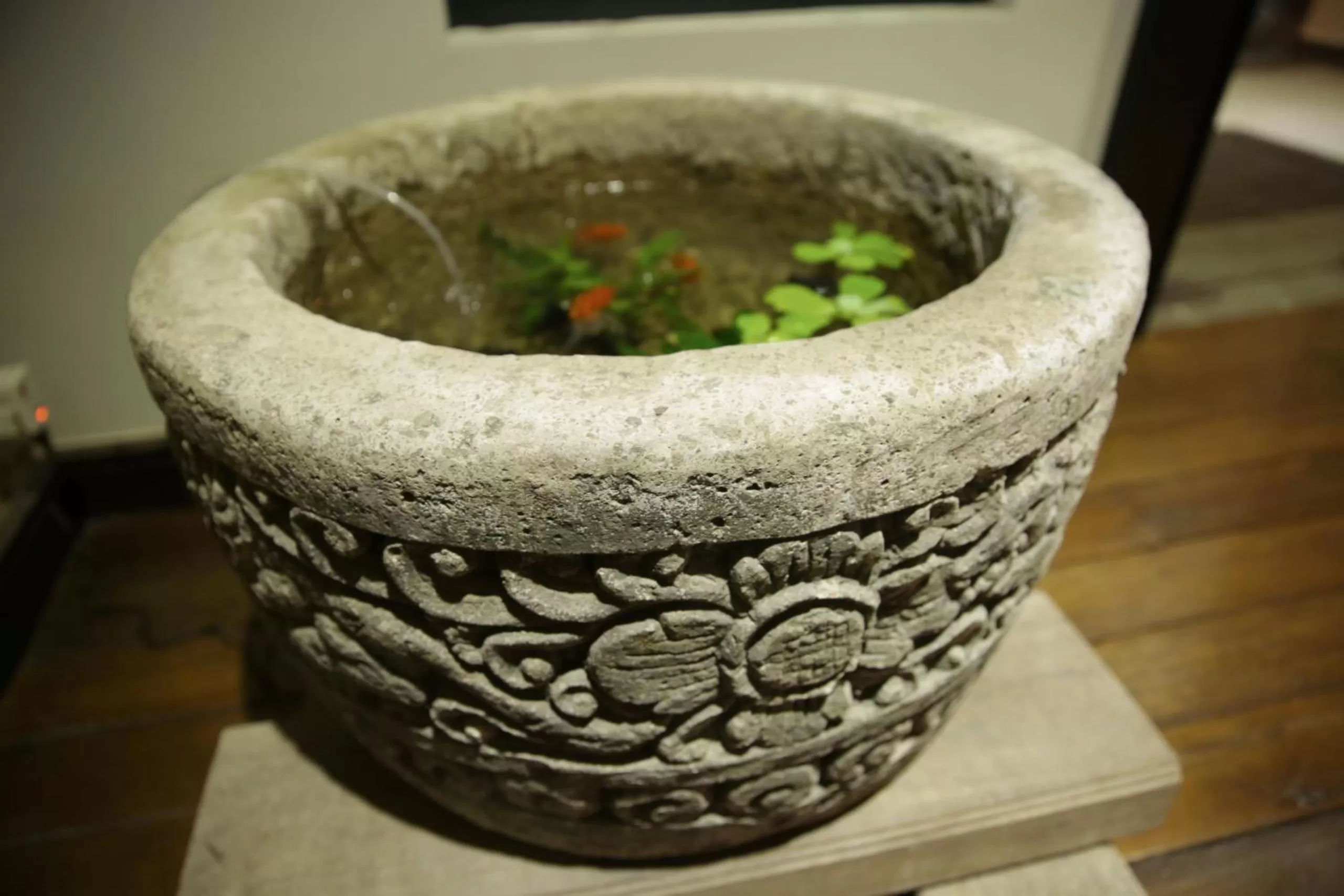 Decorative detail in 1825 Gallery Hotel