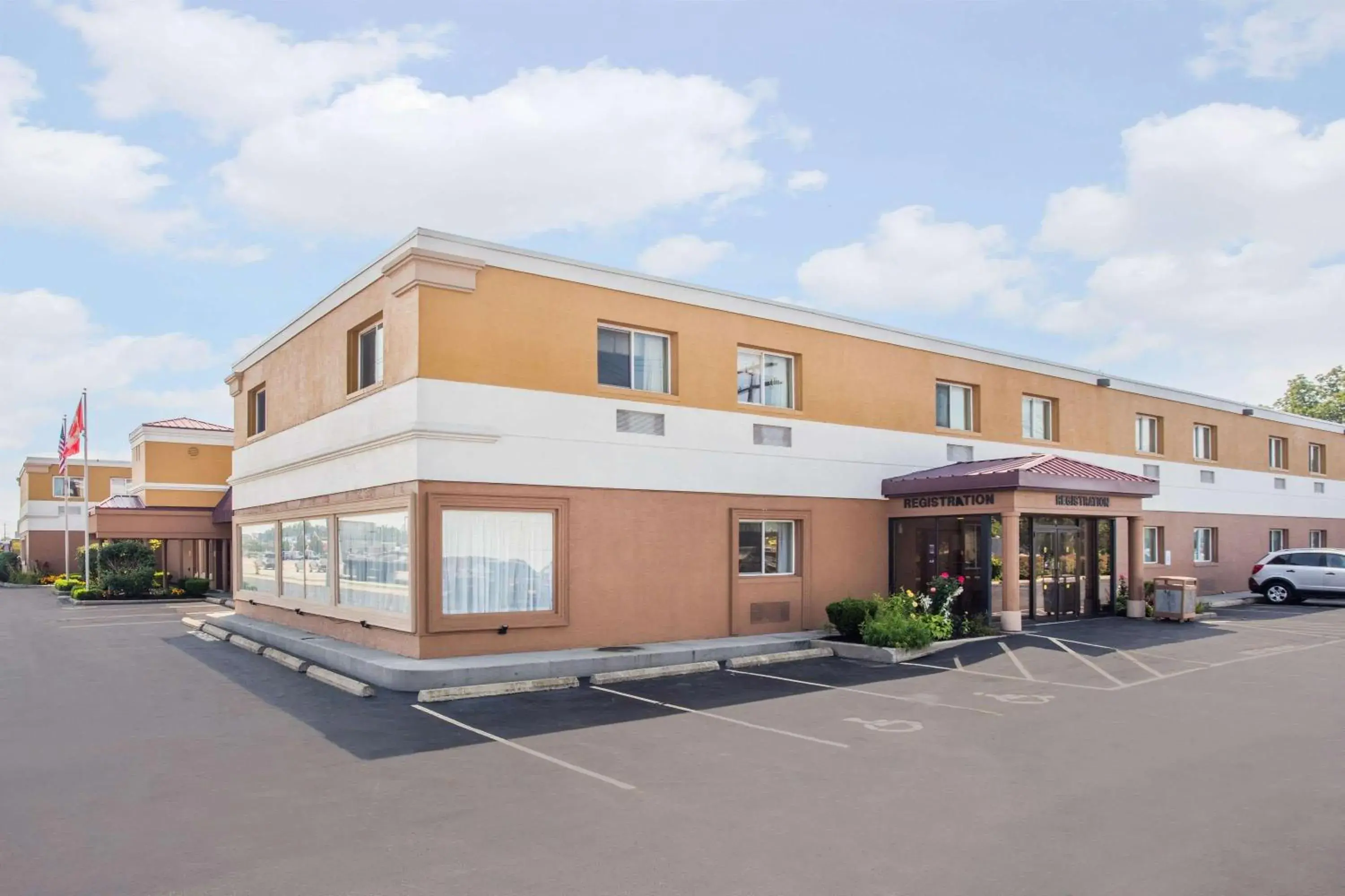 Property Building in FairBridge Inn Express Buffalo Airport Williamsville