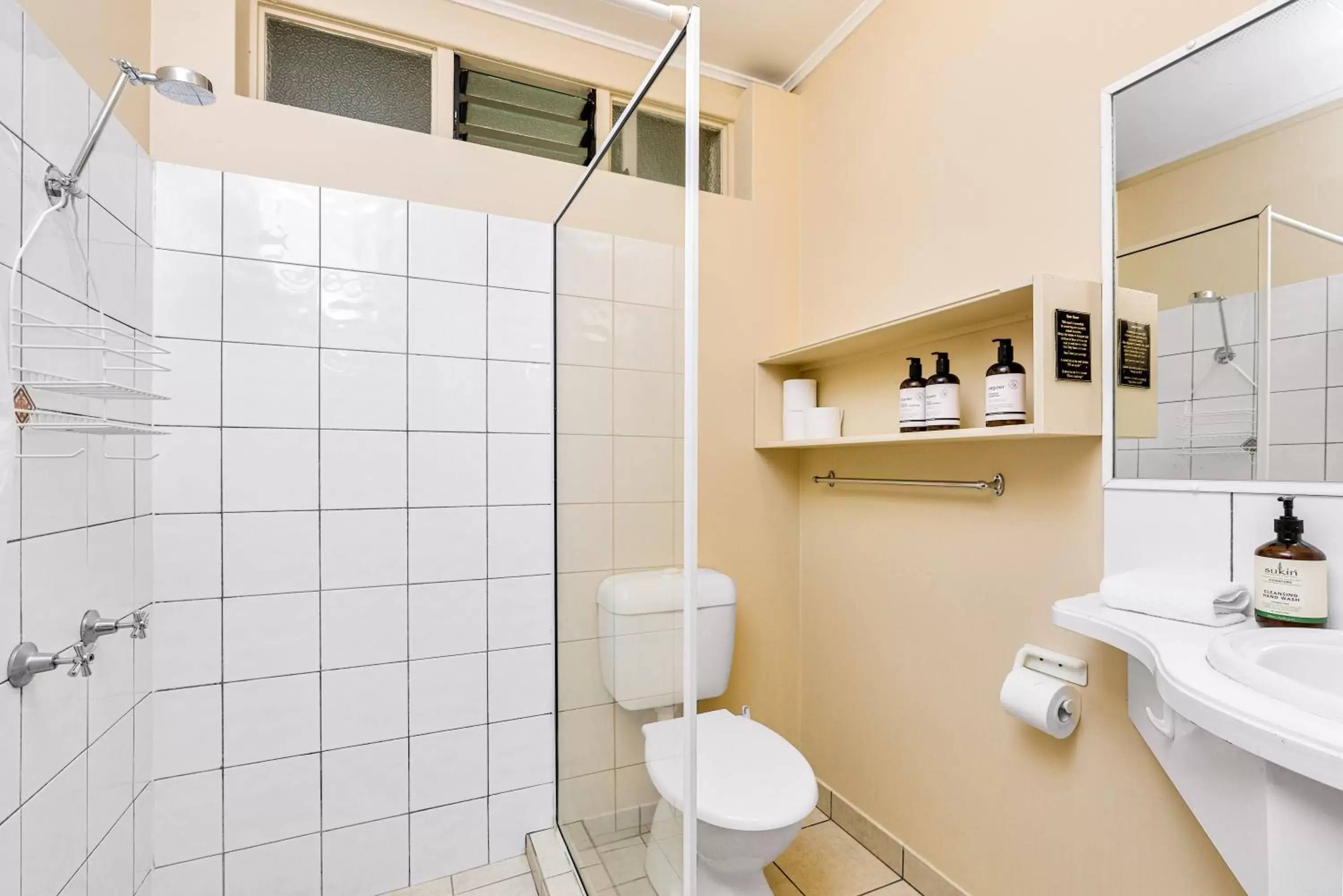 Bathroom in Tallow Beach Motel