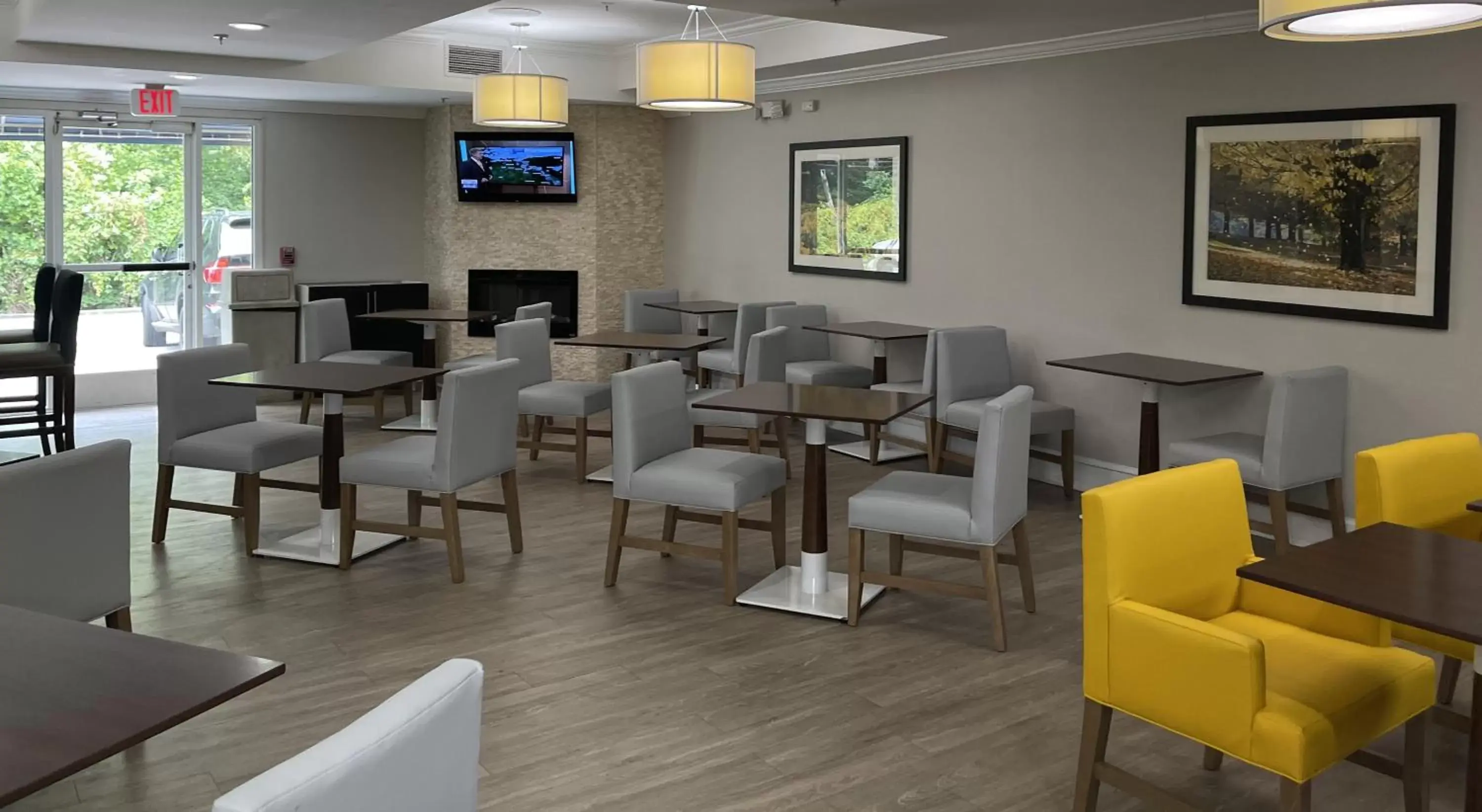 Restaurant/places to eat, Lounge/Bar in Comfort Suites Salisbury I-85