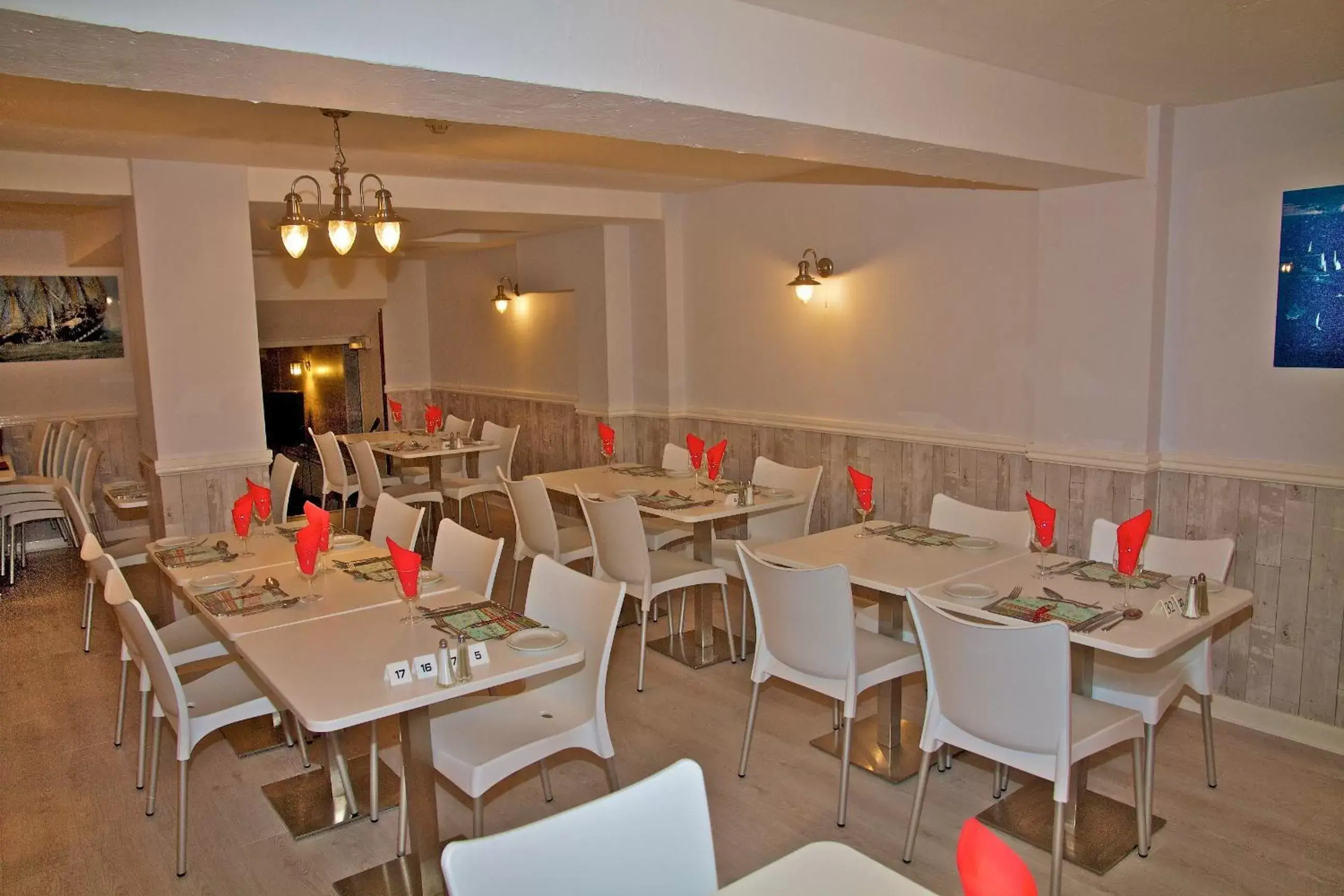 Food and drinks, Restaurant/Places to Eat in The Leam Hotel