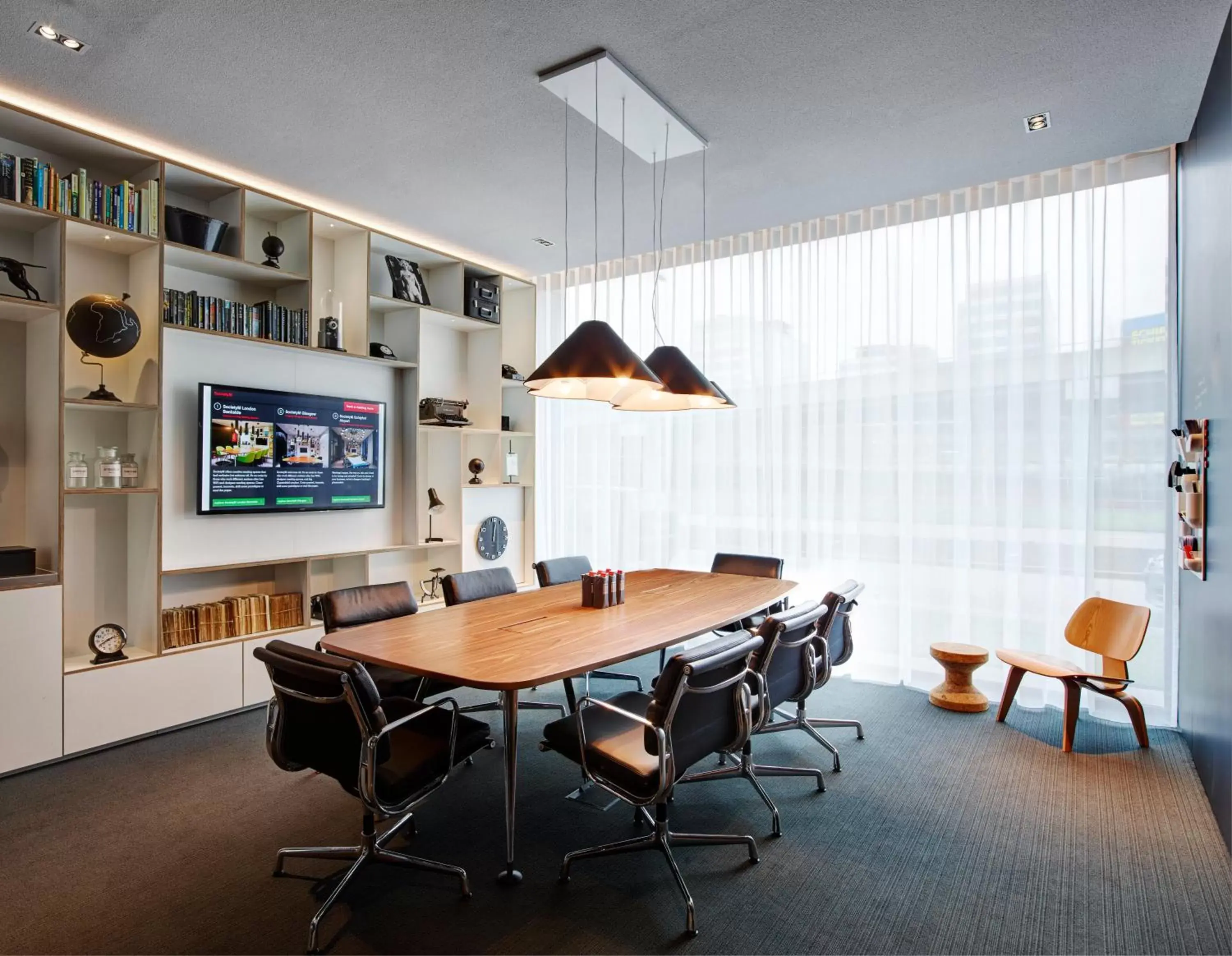 Meeting/conference room, Dining Area in citizenM Schiphol Airport