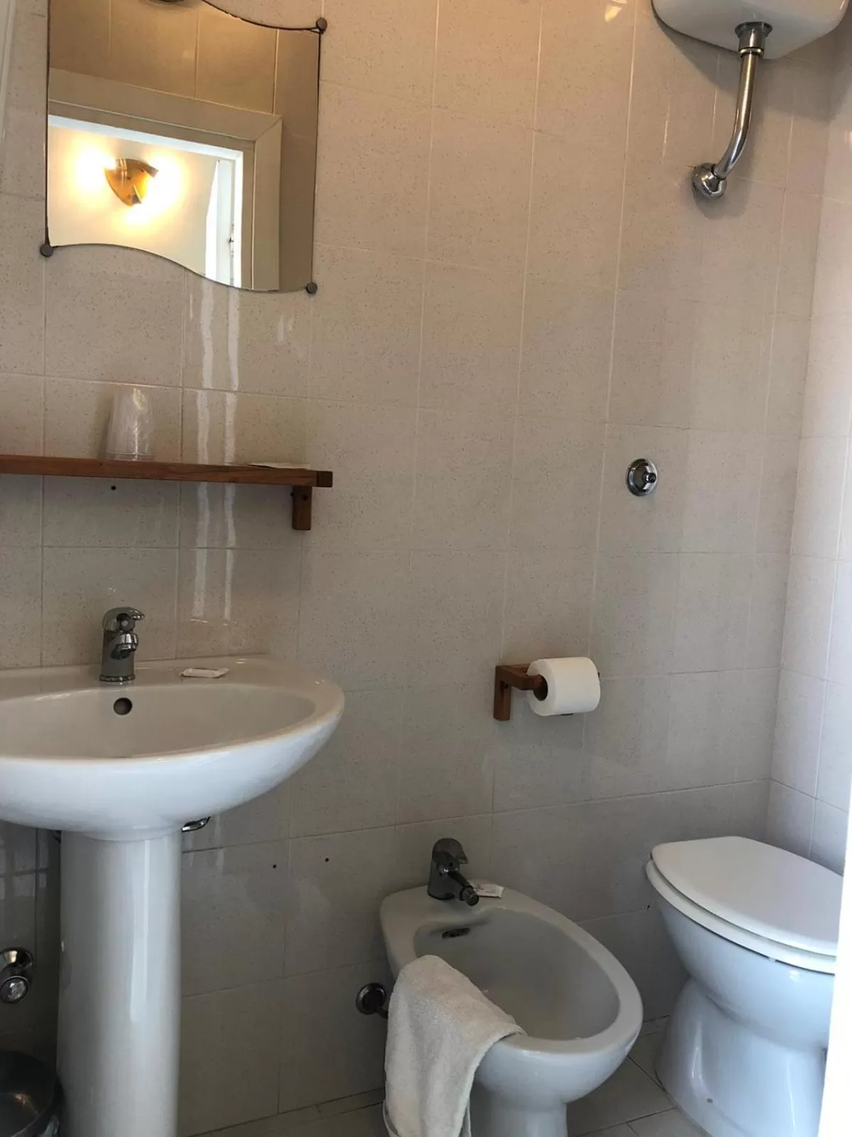 Shower in Rocca Sul Mare Hotel