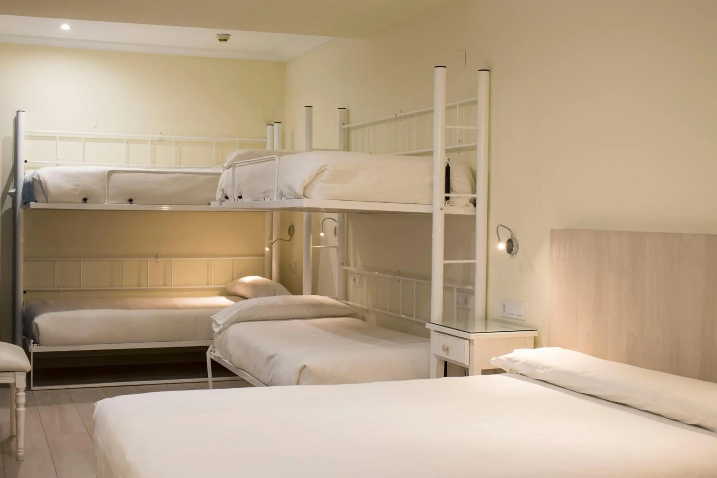 Bedroom in Hotel MR Costa Blanca