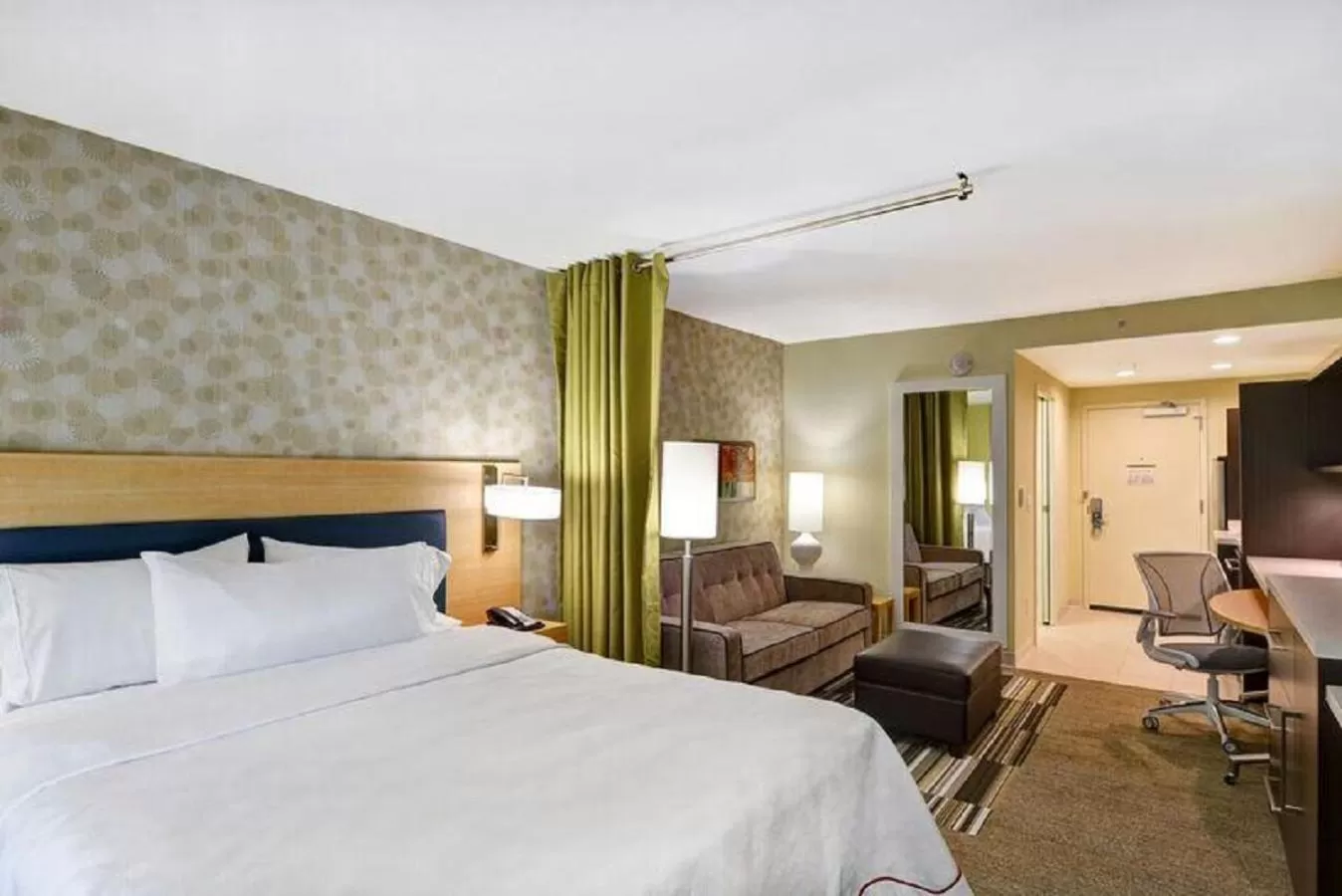 Bedroom, Bed in Home2 Suites By Hilton Columbus/West, OH