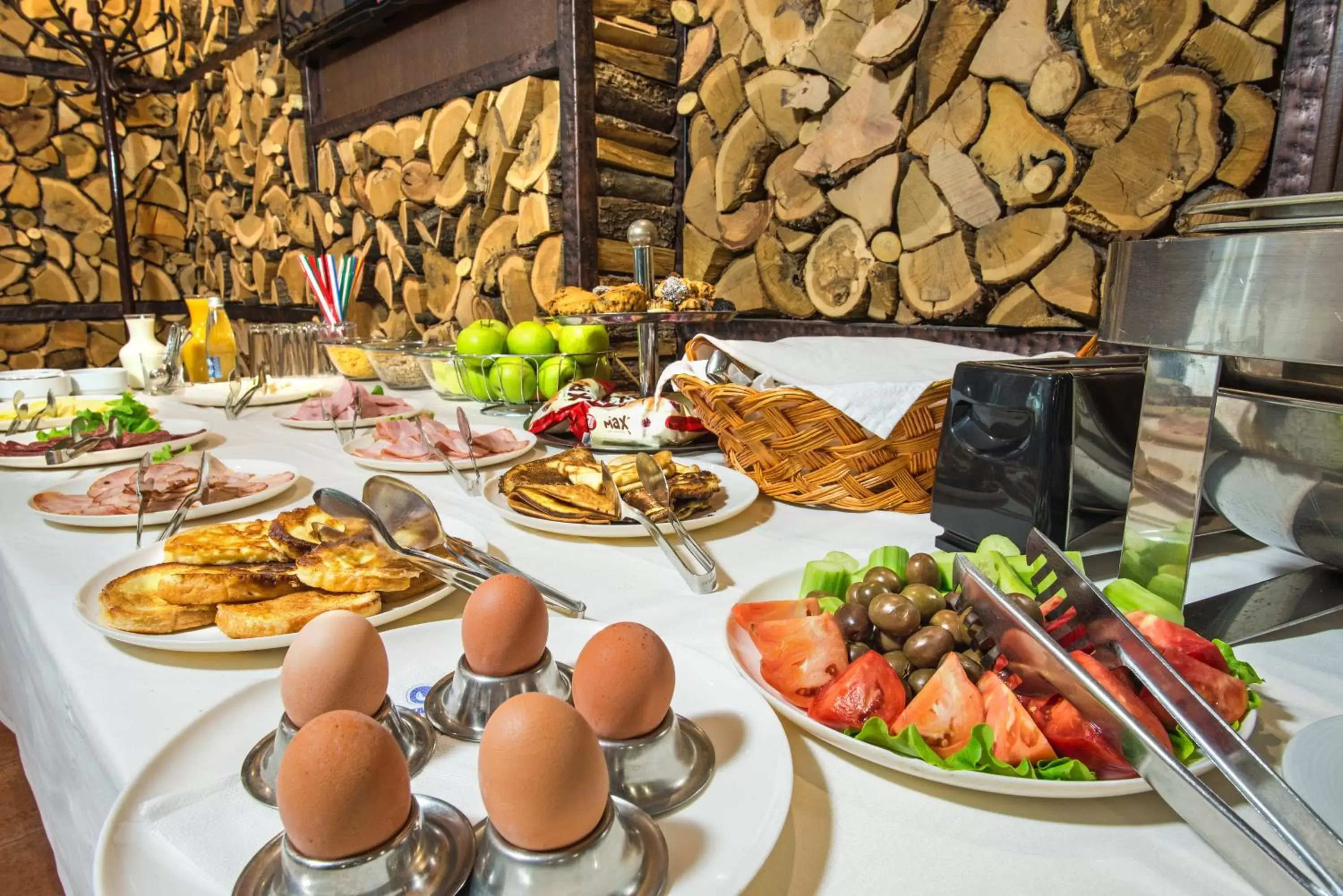 Buffet breakfast in Uniqato Hotel