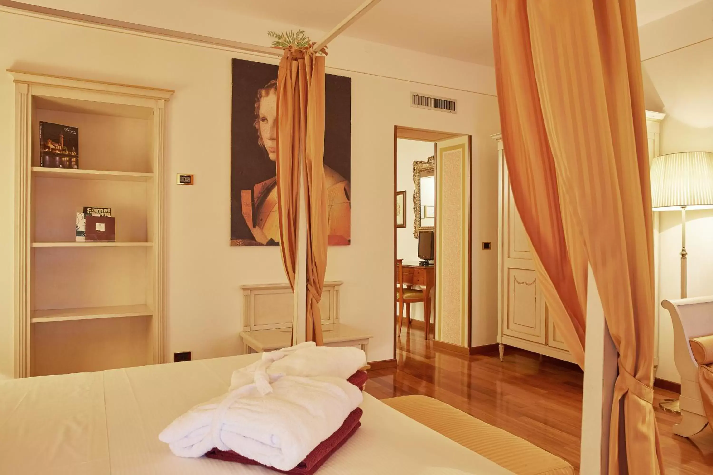 Bedroom, Bed in Villa Quaranta Tommasi Wine Hotel & SPA