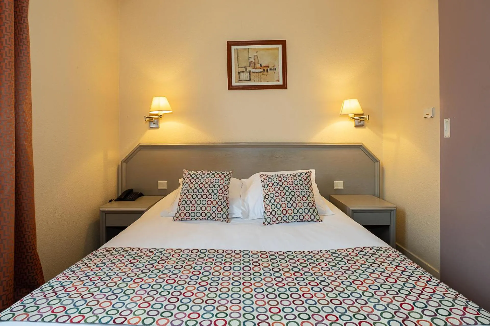 Bed in The Originals City Hotel de l Ange Guebwiller