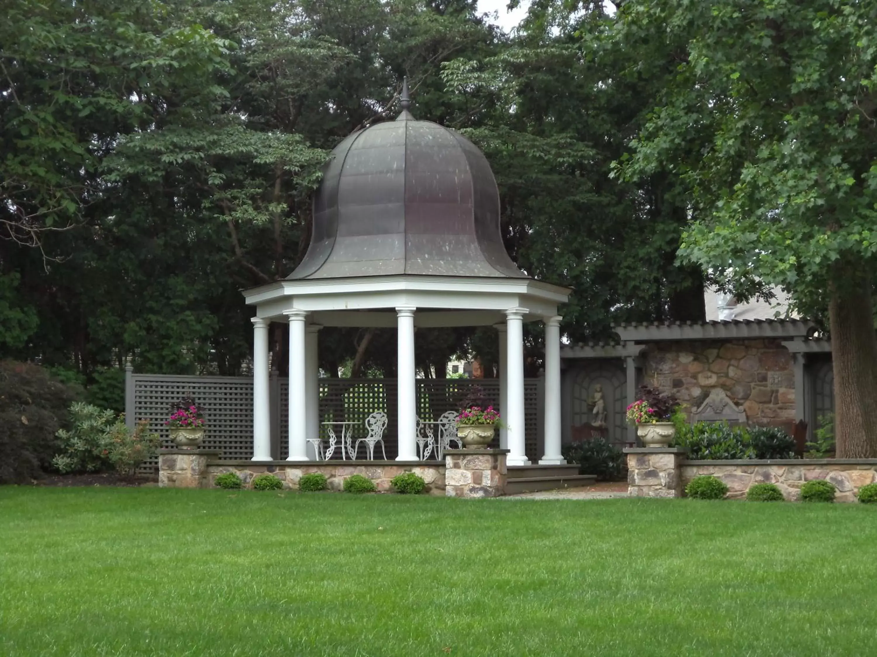 Garden in The Inn & Spa at Intercourse Village