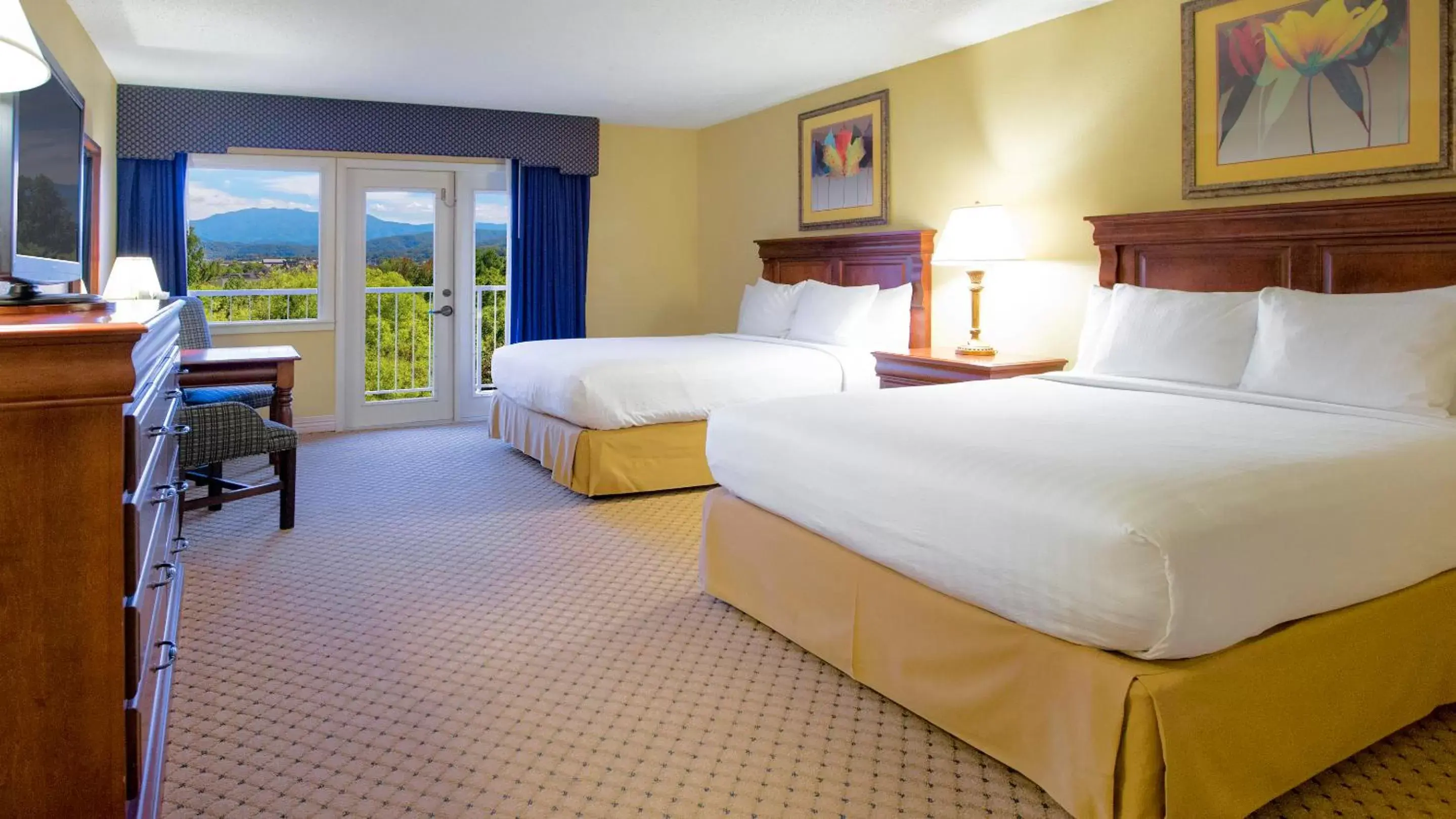 Photo of the whole room, Bed in Music Road Resort Hotel and Inn