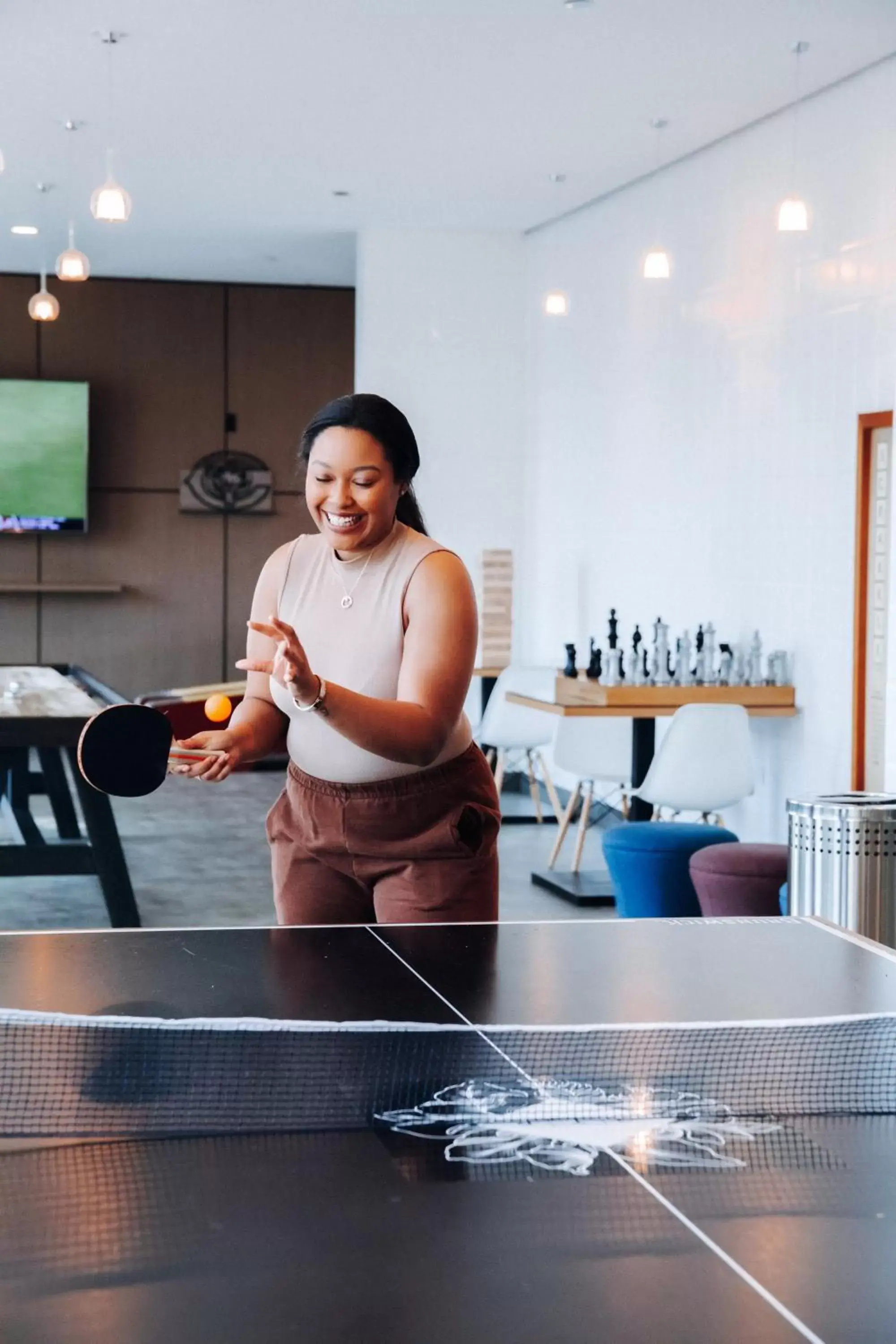 Game Room, Table Tennis in Level Chicago - Old Town