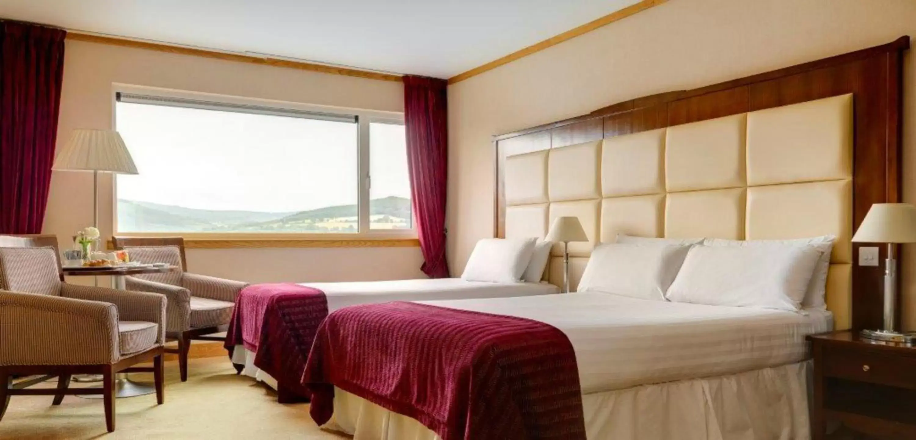 Bedroom, Bed in Talbot Hotel Clonmel