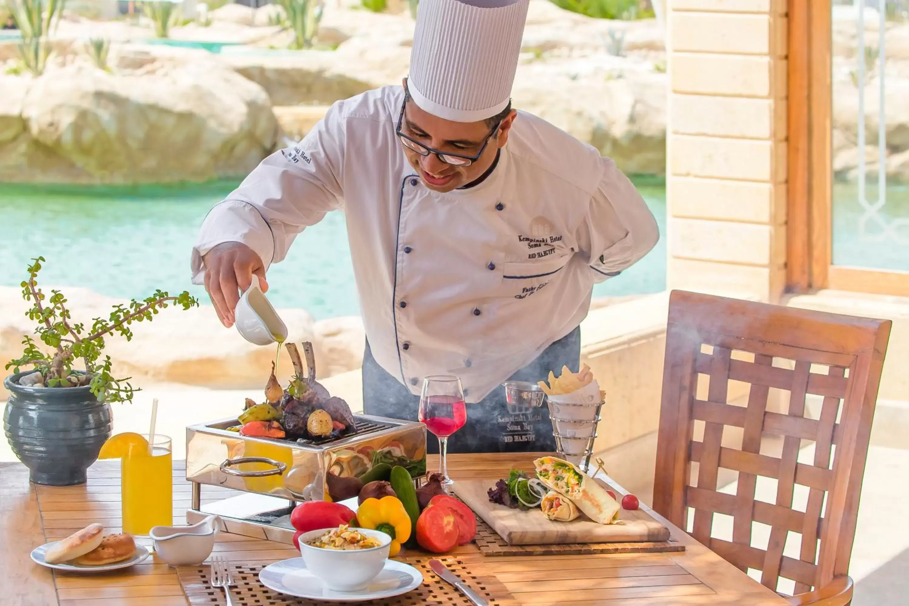 Staff, Food in Kempinski Hotel Soma Bay