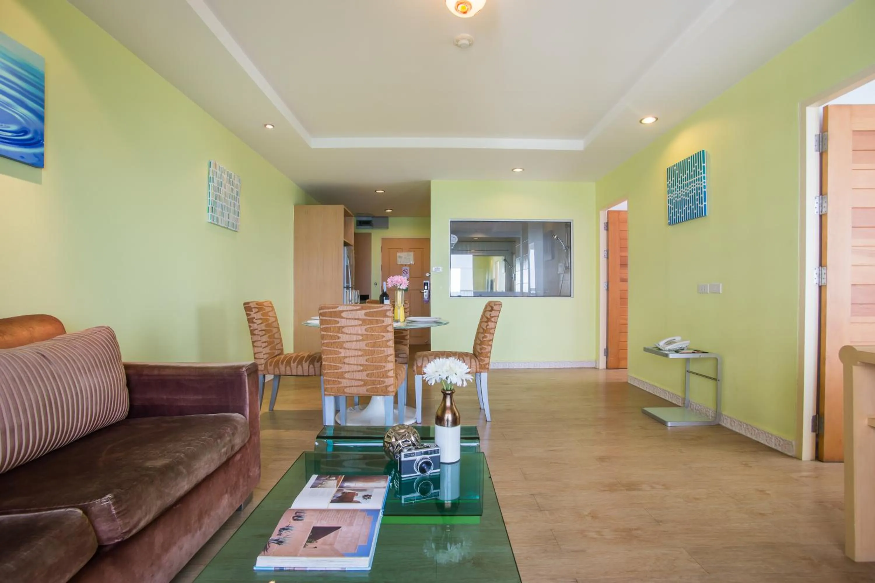 Dining area in Best Bella Pattaya