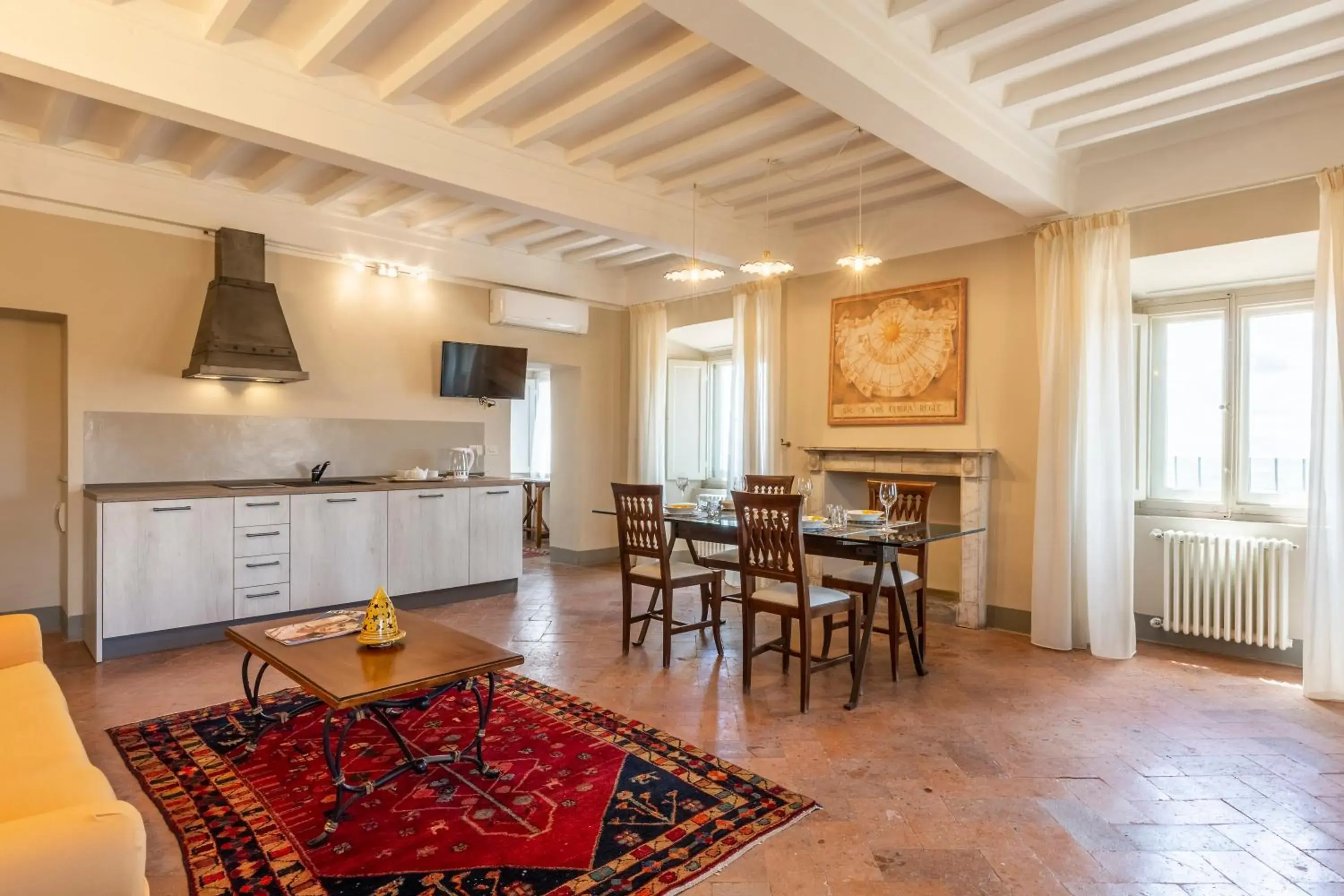 Kitchen or kitchenette, Dining Area in Hotel San Michele